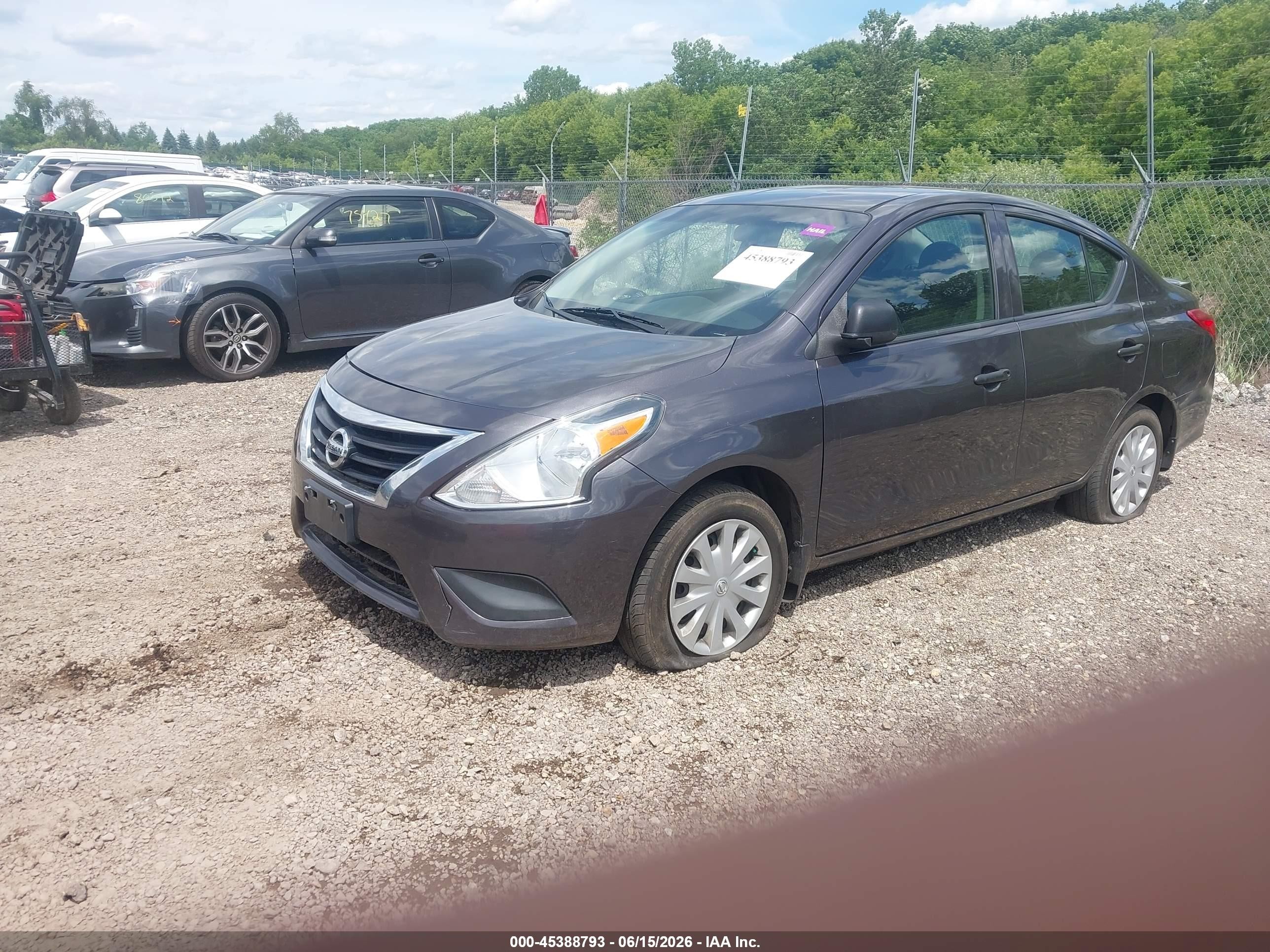 2015 Nissan Versa 1.6 S+ Gray vin: 3N1CN7AP4FL854877