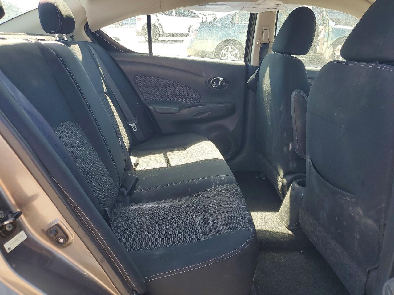 2015 Nissan Versa 1.6 Sv Gray vin: 3N1CN7AP4FL861473