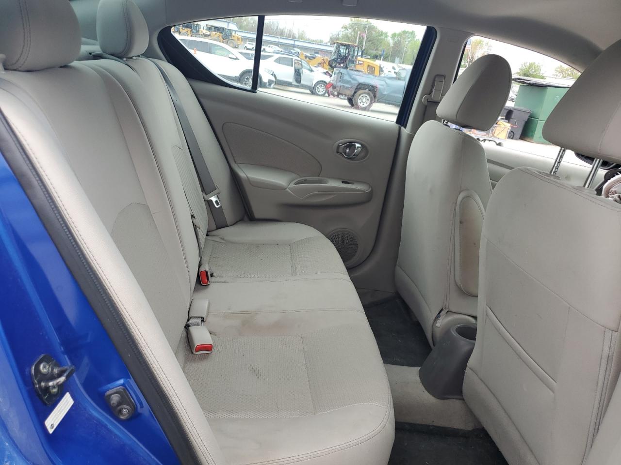 2015 Niss Versa S Blue vin: 3N1CN7AP4FL886051