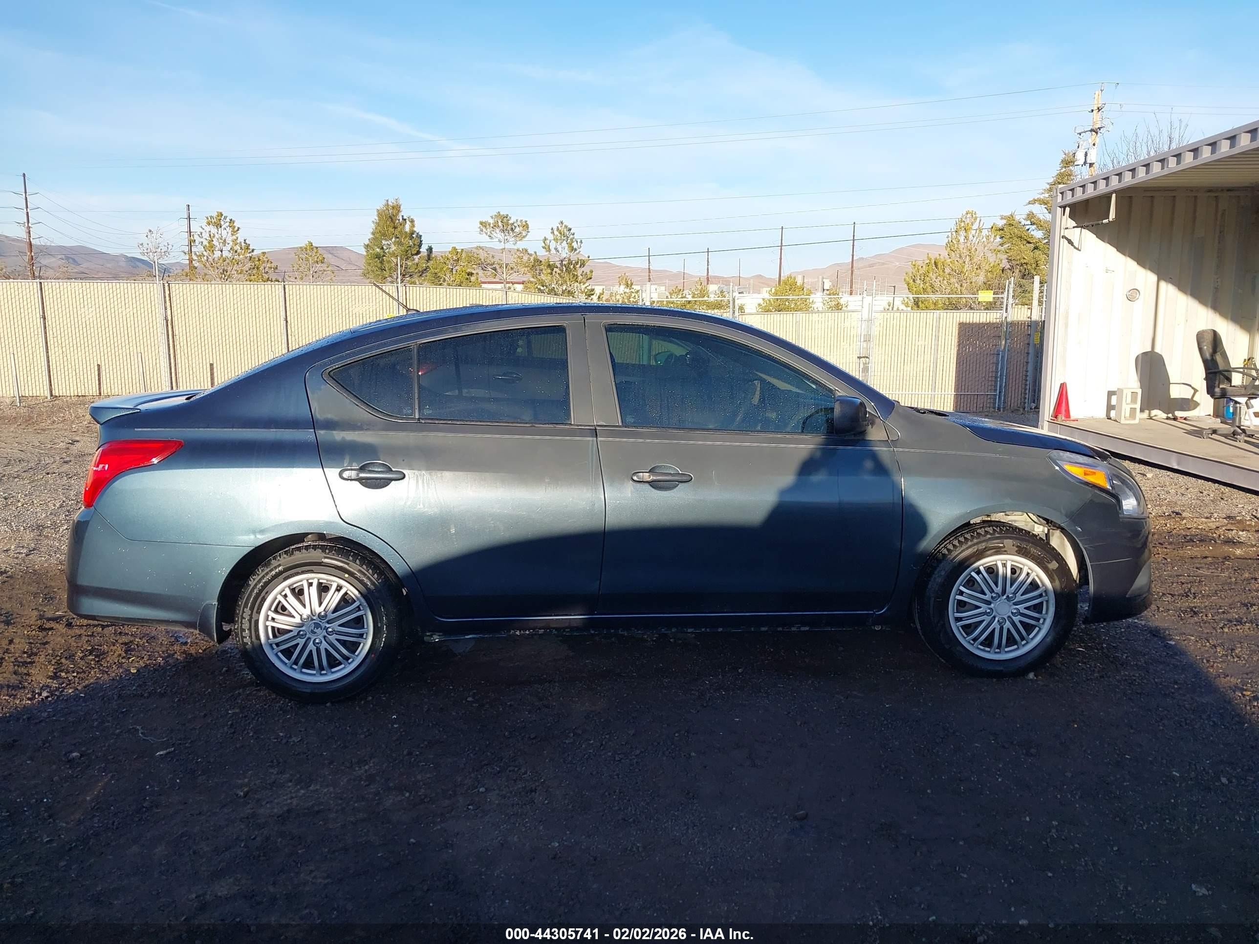 2015 Nissan Versa 1.6 S+ Blue vin: 3N1CN7AP4FL914382