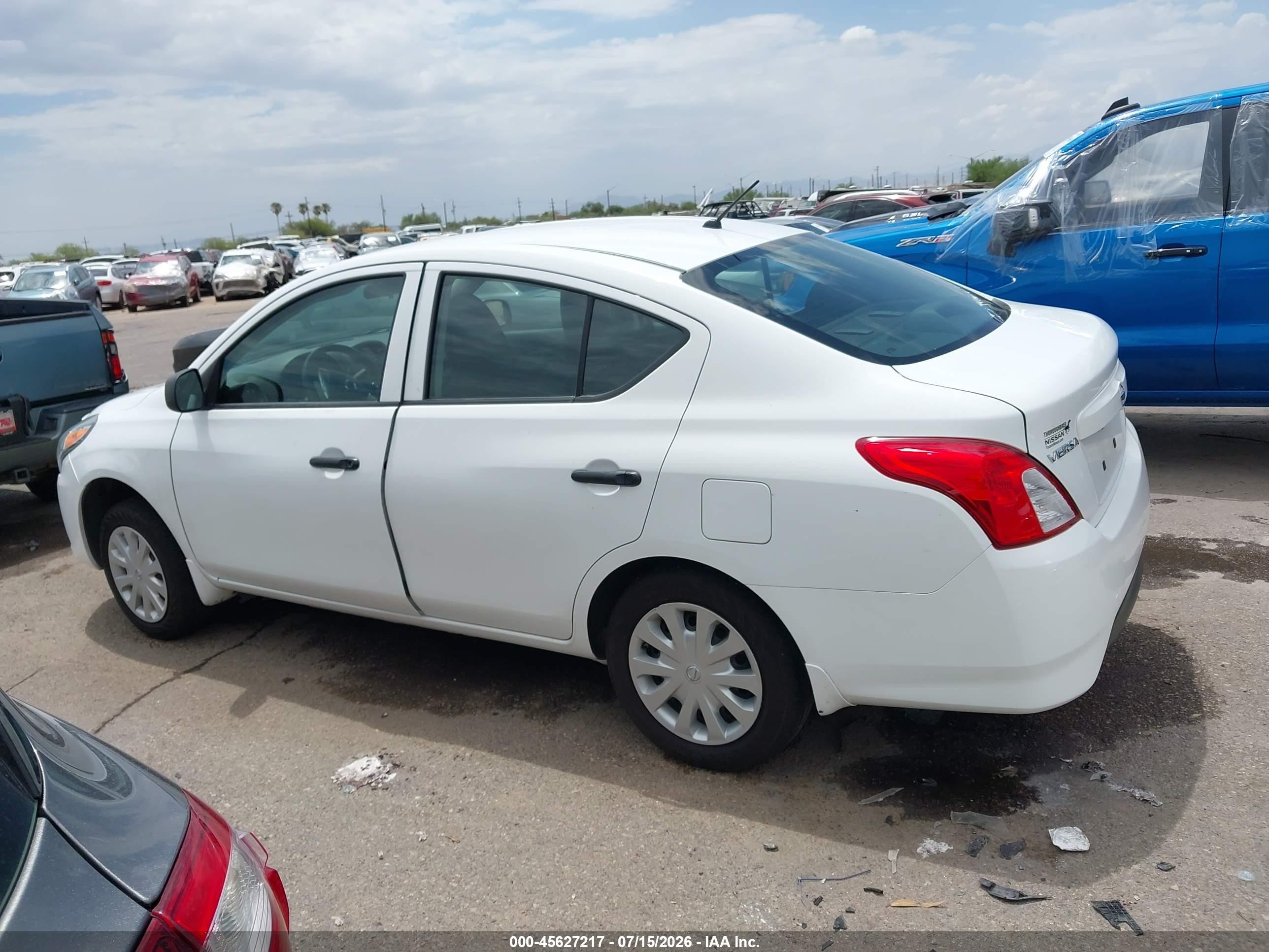 2015 Nissan Versa 1.6 S White vin: 3N1CN7AP4FL919159