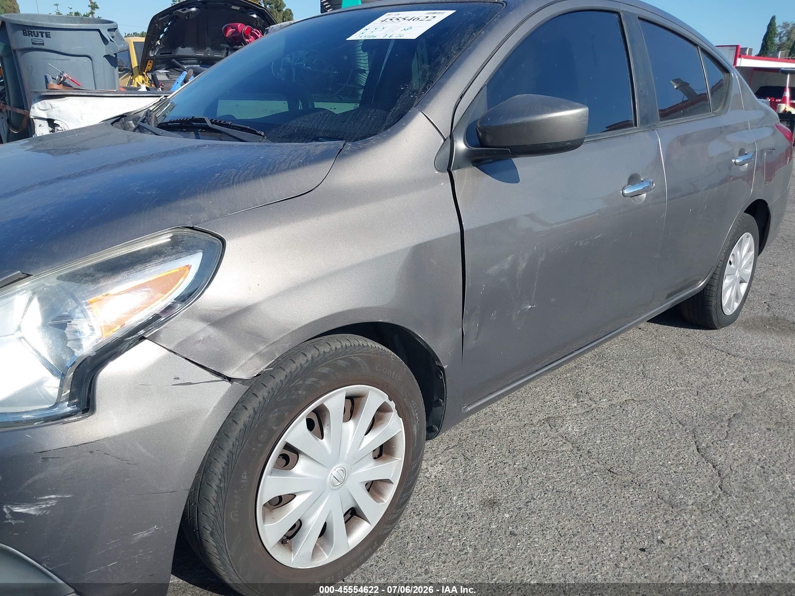 2015 Nissan Versa 1.6 Sv Gray vin: 3N1CN7AP4FL932753