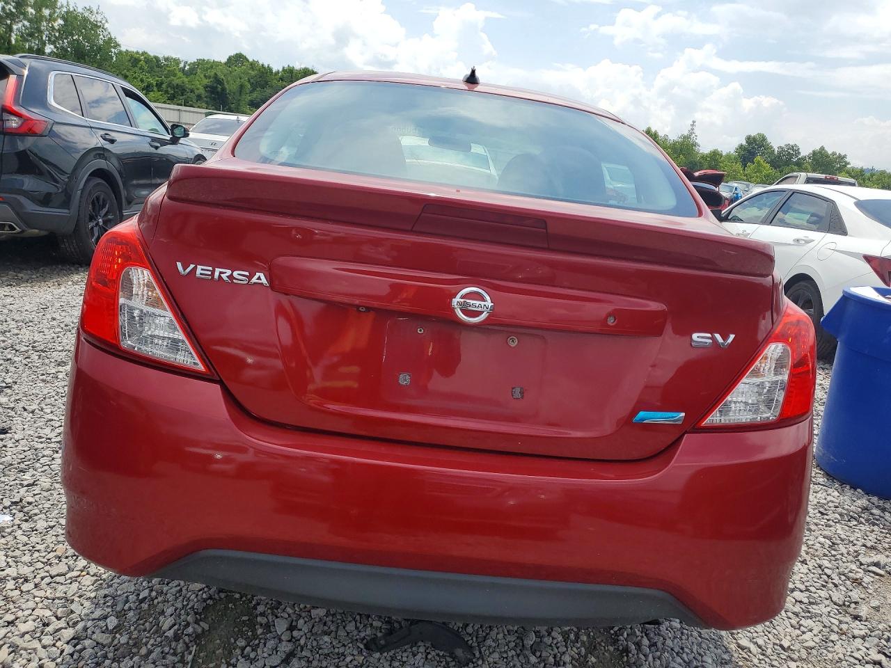 2015 Nissan Versa 1.6 Sv Красный vin: 3N1CN7AP4FL935054