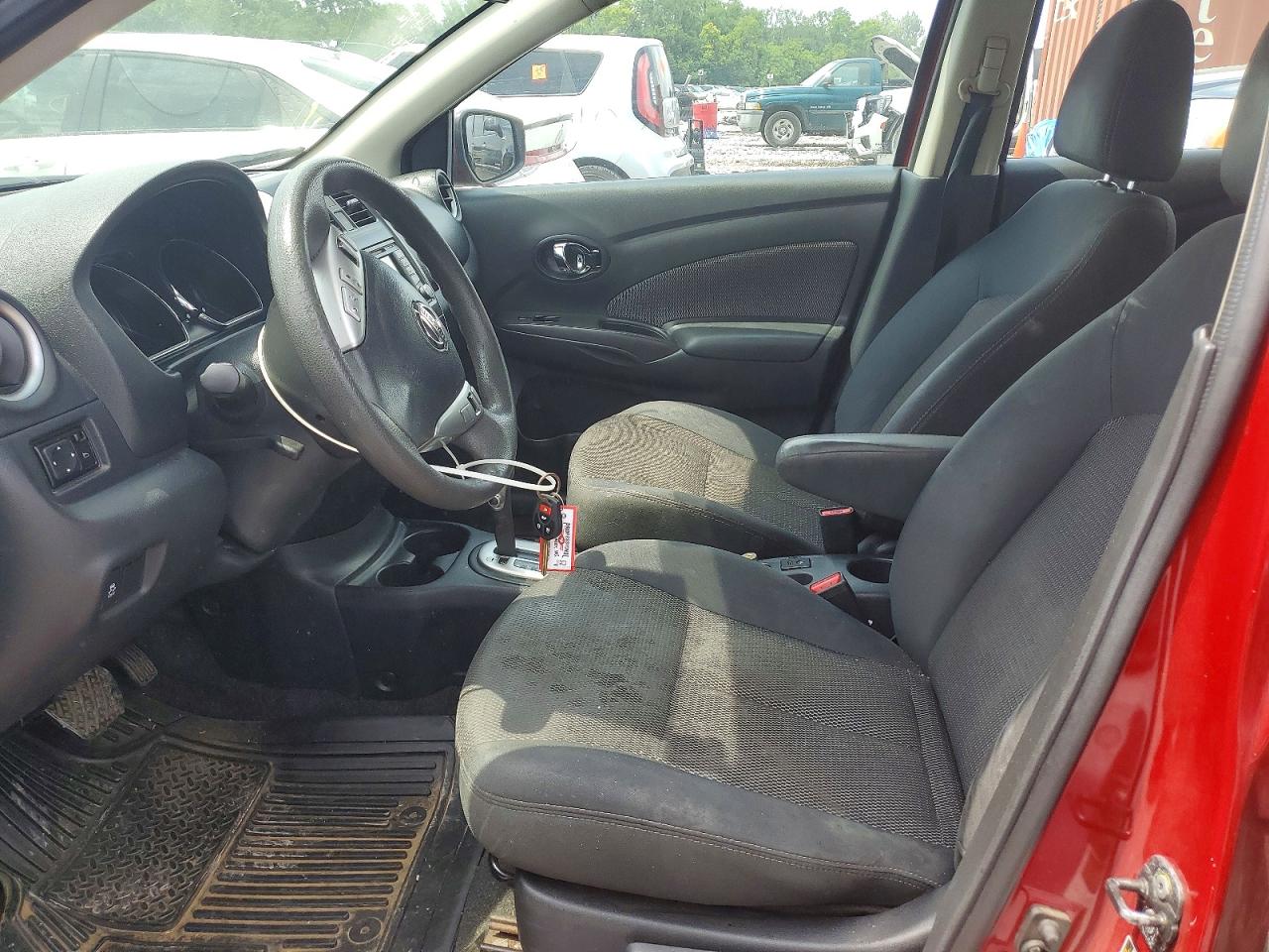 2015 Nissan Versa 1.6 Sv Красный vin: 3N1CN7AP4FL935054