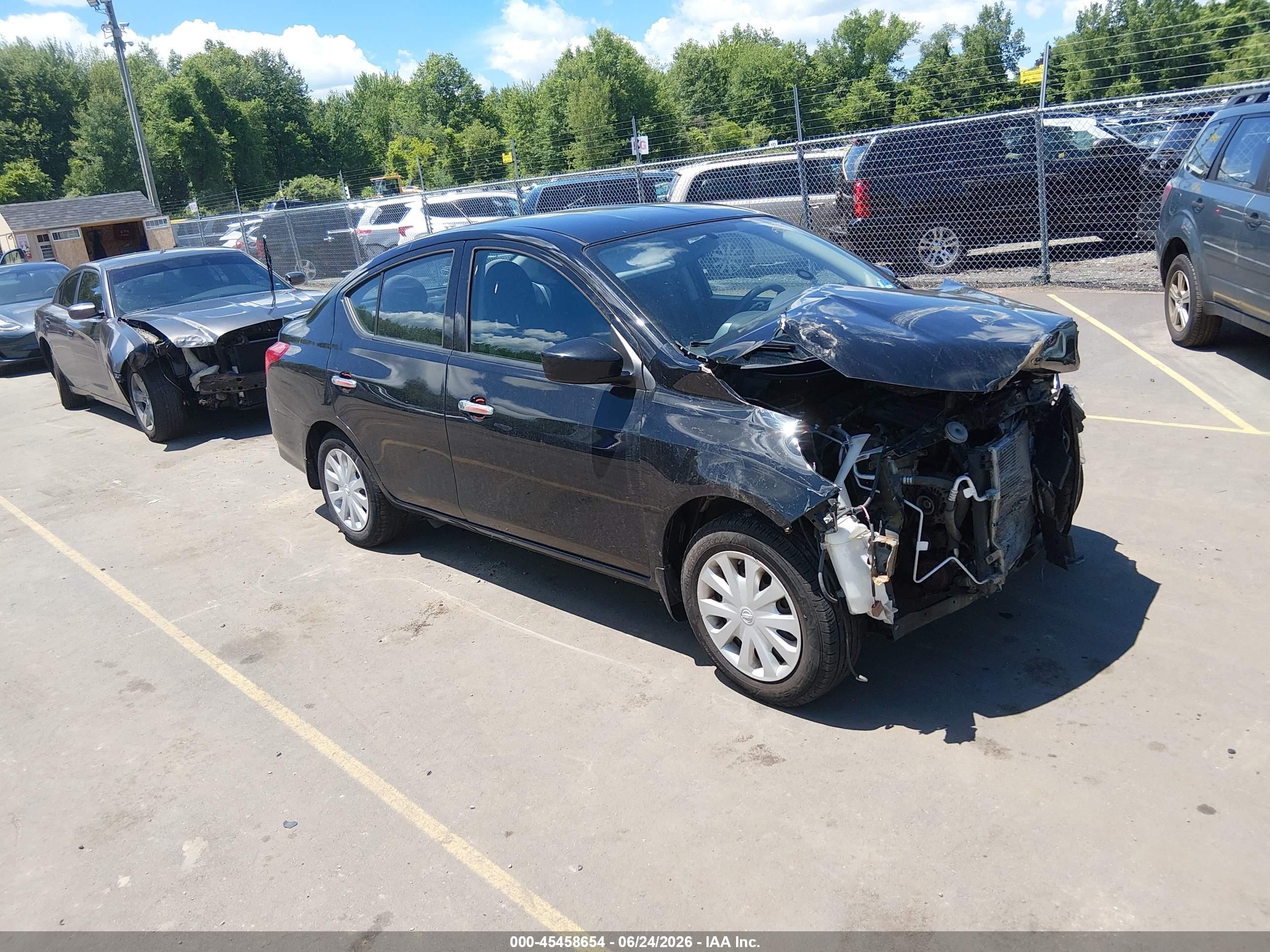 2016 Nissan Versa 1.6 Sv Black vin: 3N1CN7AP4GL872314