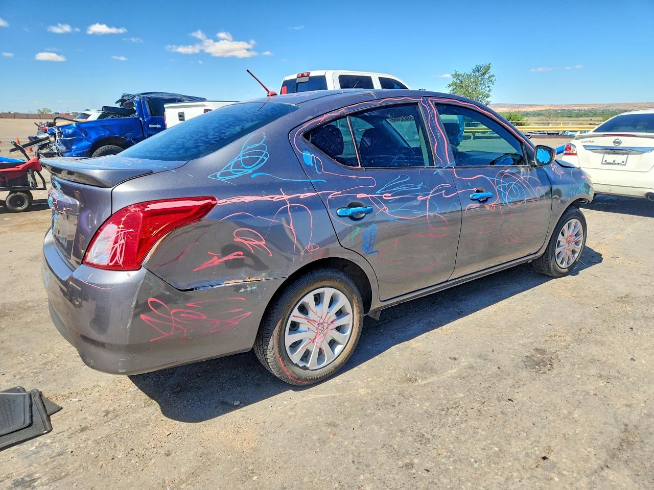 2018 Nissan Versa S Plus Charcoal vin: 3N1CN7AP4JL837263