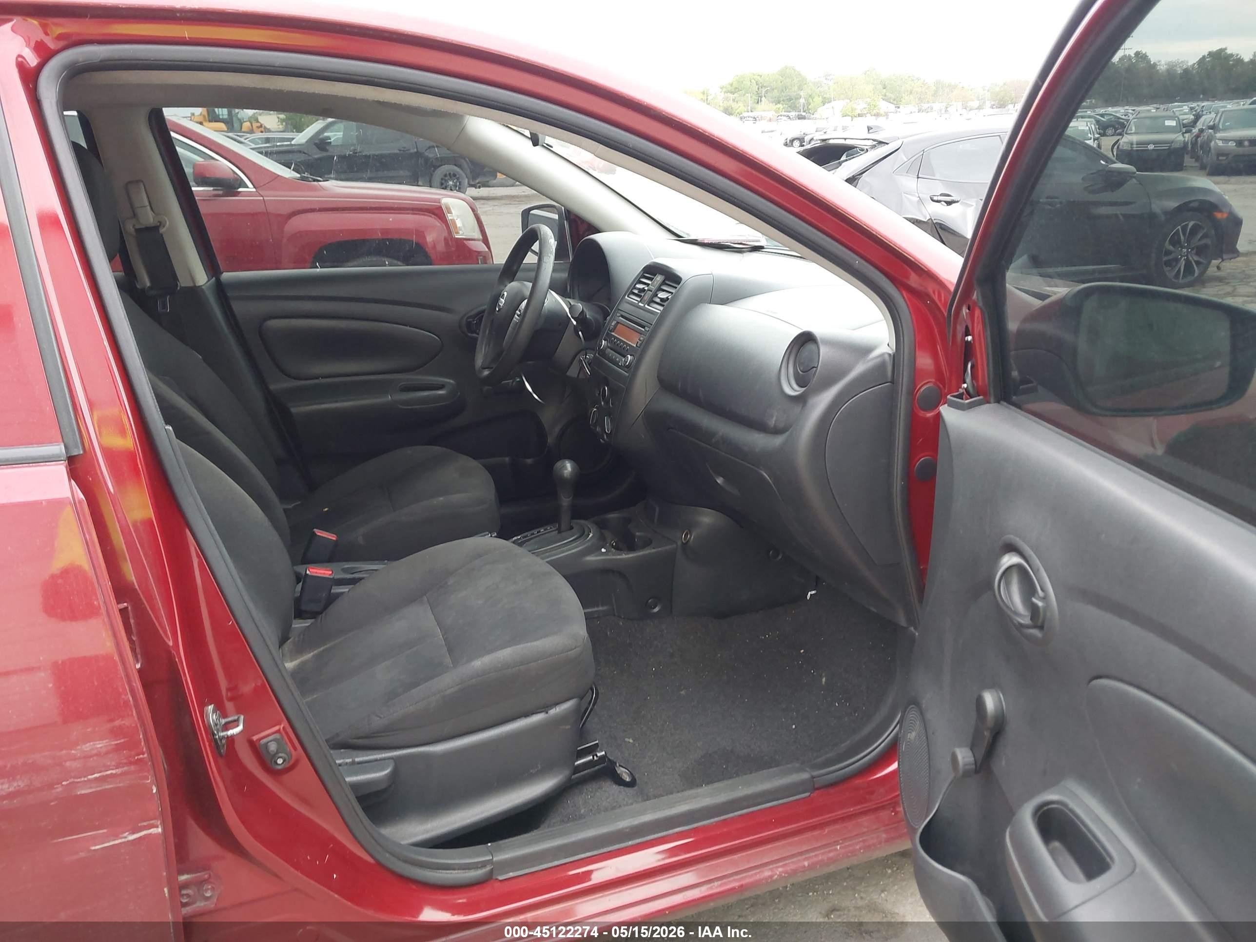 2018 Nissan Versa 1.6 S+ Red vin: 3N1CN7AP4JL860087