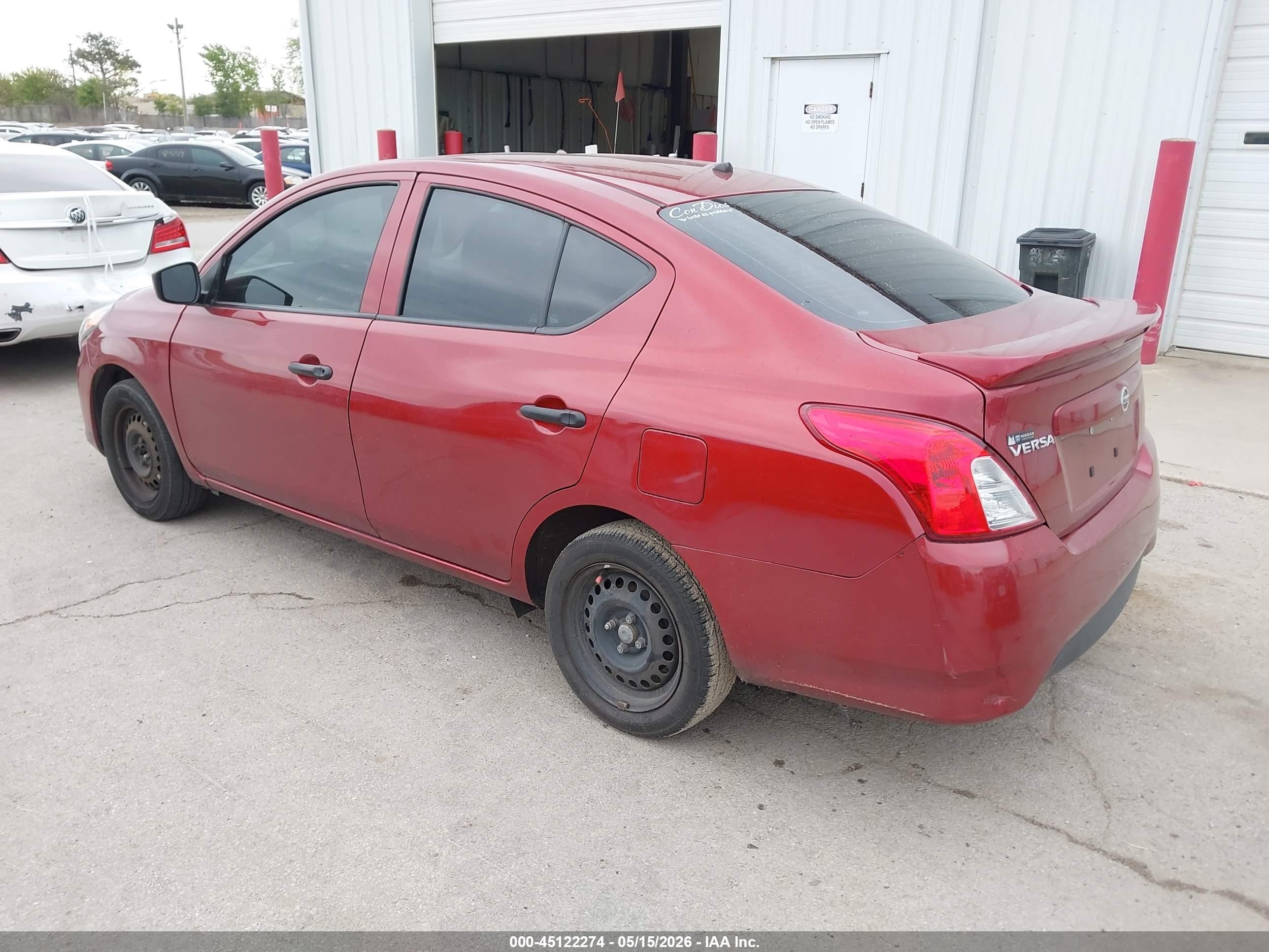 2018 Nissan Versa 1.6 S+ Red vin: 3N1CN7AP4JL860087
