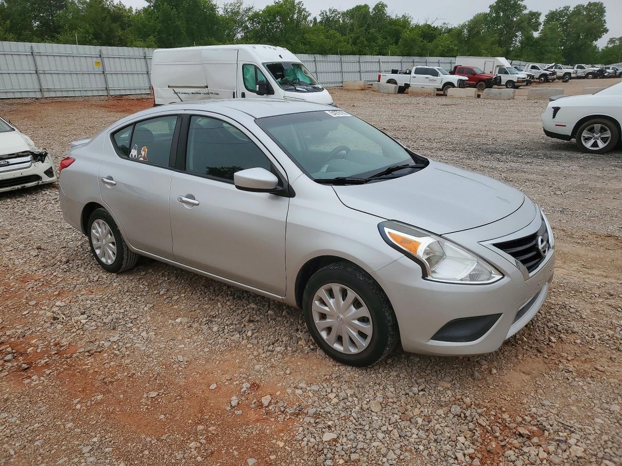 2019 Nissan Versa Sv Silver vin: 3N1CN7AP4KL867140