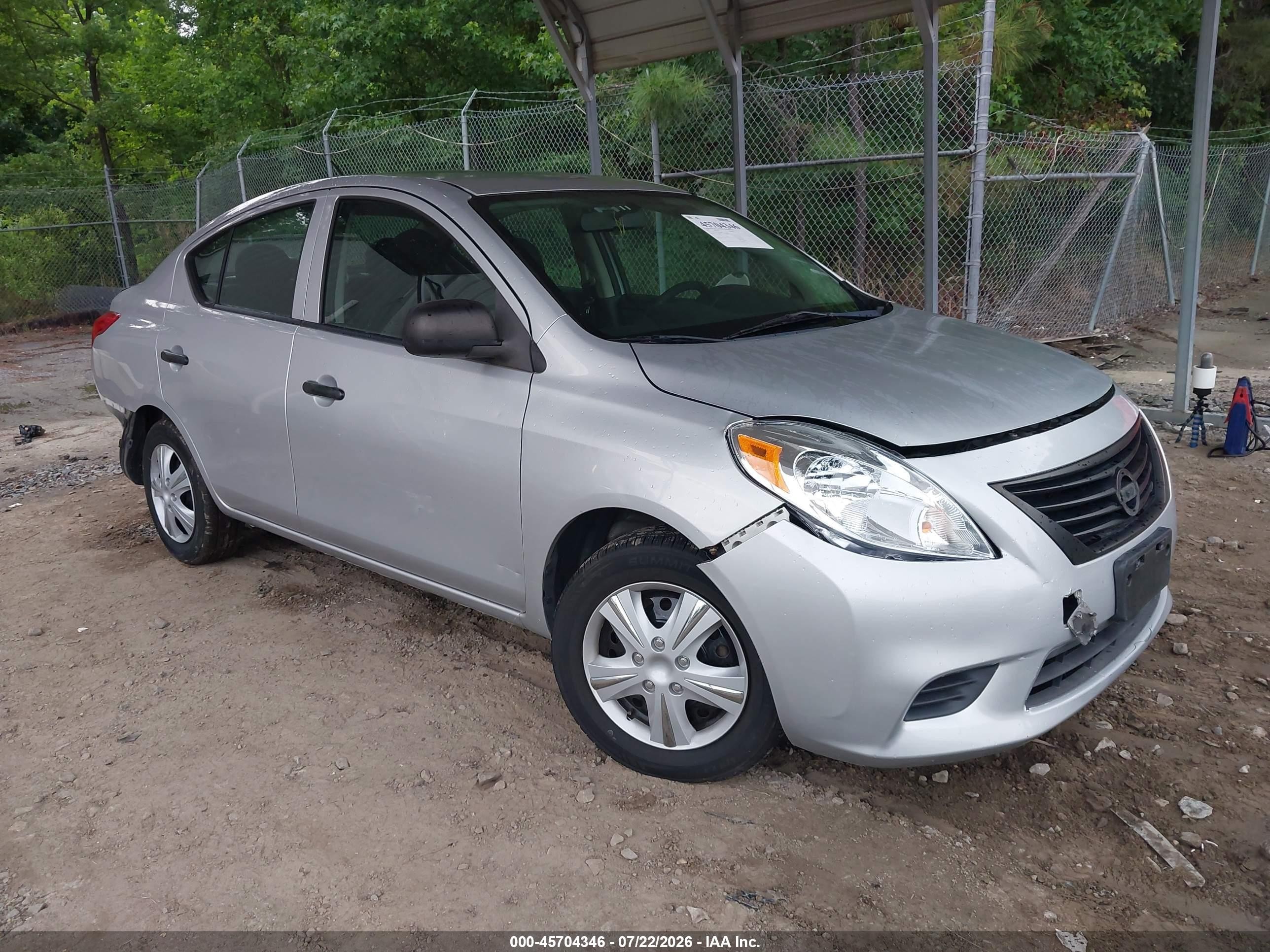2012 Nissan Versa 1.6 S Silver vin: 3N1CN7AP5CL802640