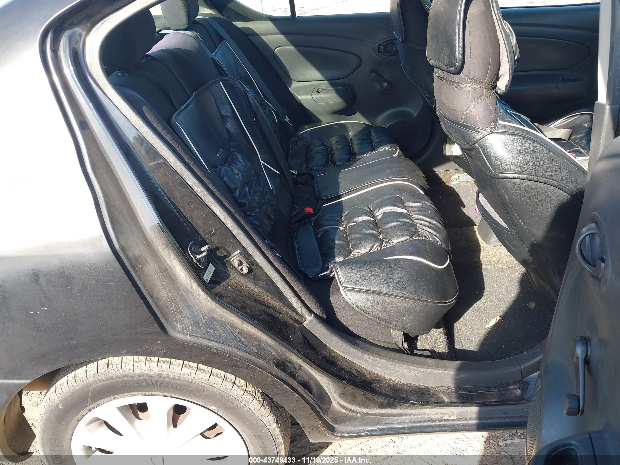 2012 Nissan Versa 1.6 S Black vin: 3N1CN7AP5CL810592