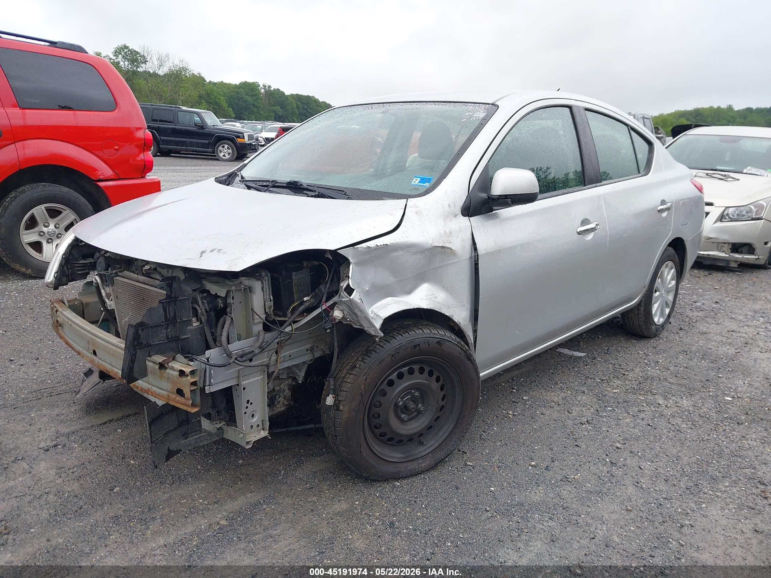 2012 Nissan Versa 1.6 Sv Silver vin: 3N1CN7AP5CL824329