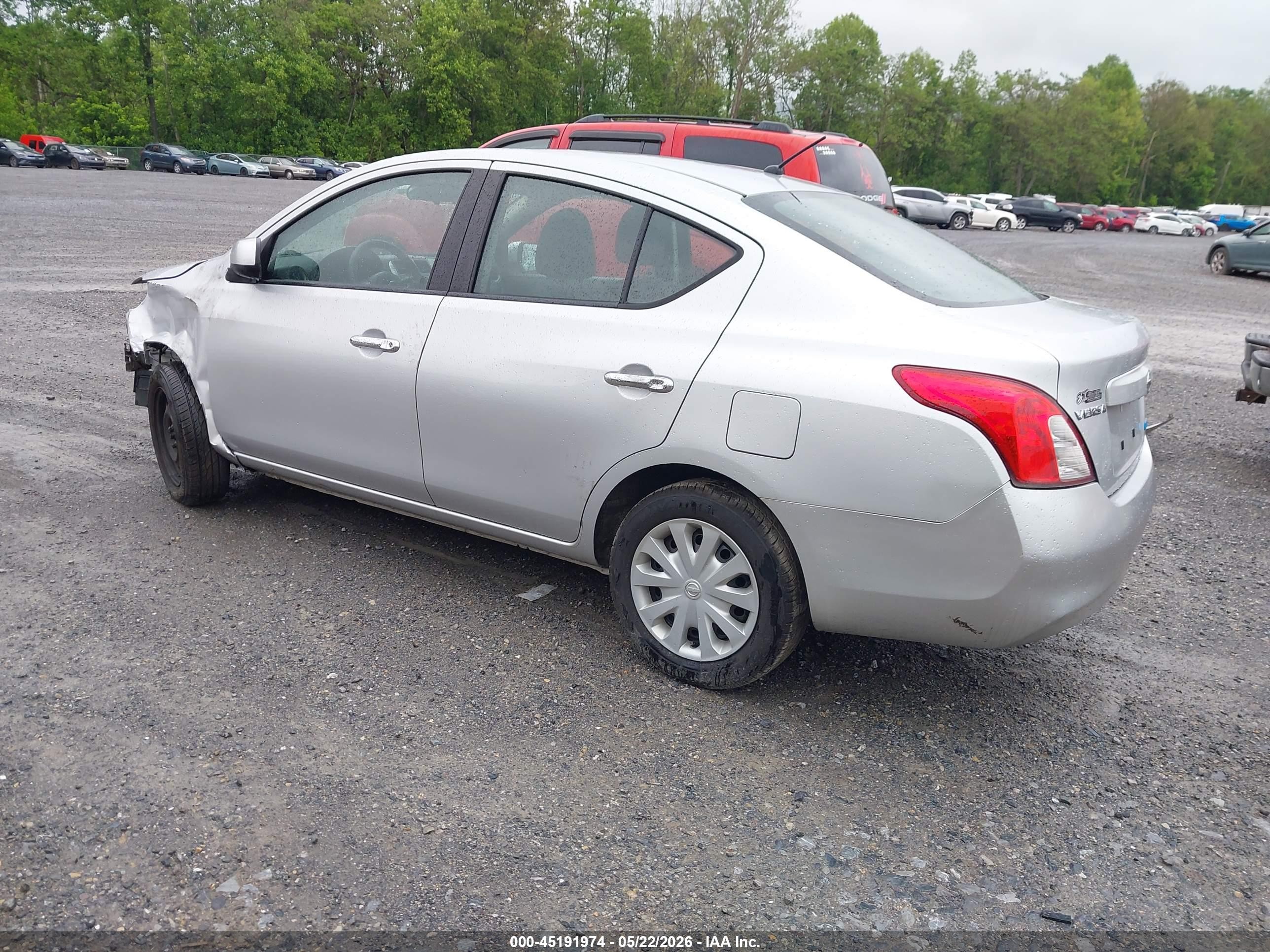 2012 Nissan Versa 1.6 Sv Silver vin: 3N1CN7AP5CL824329