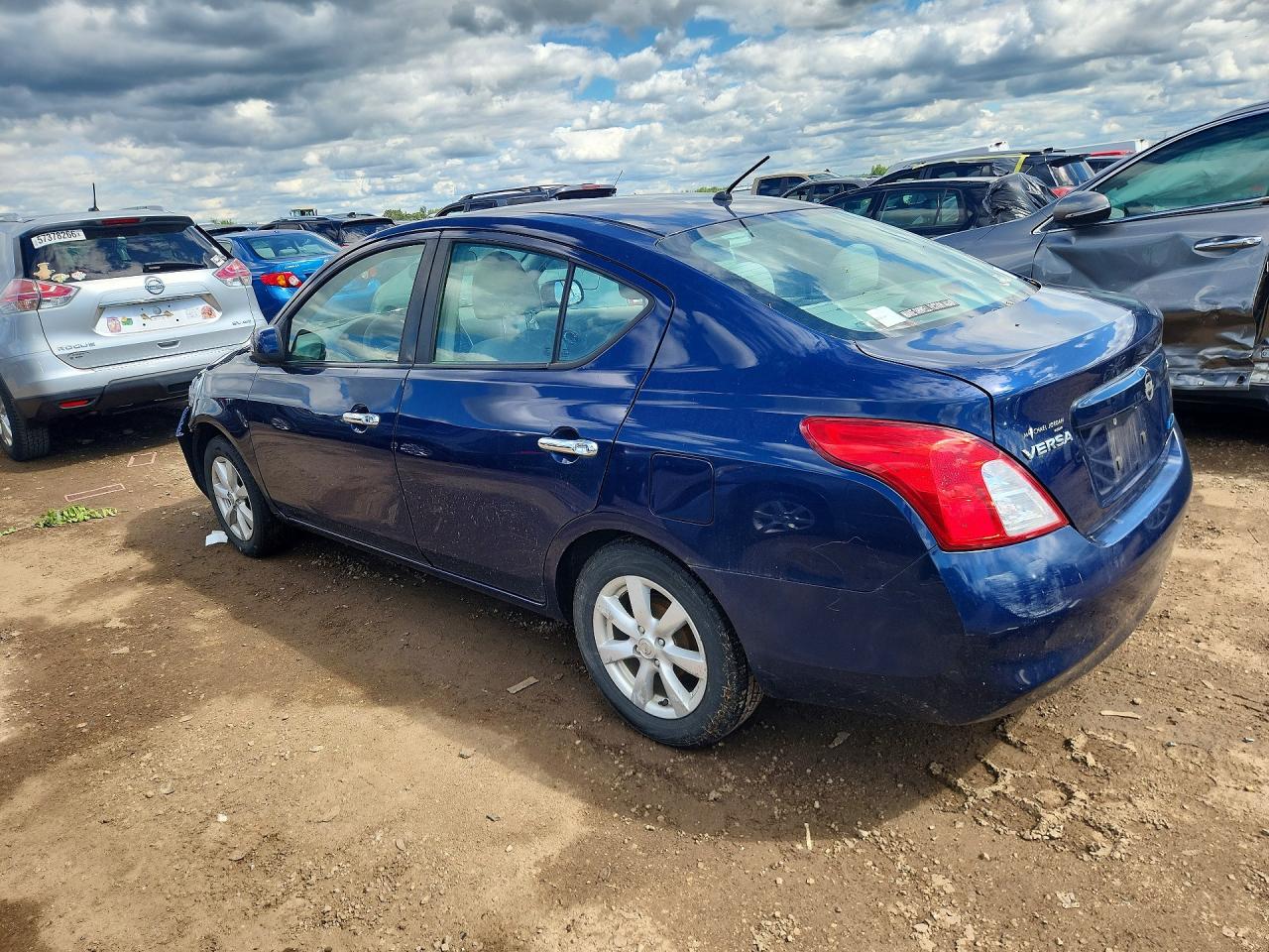 2012 Nissan Versa 1.6 S Blue vin: 3N1CN7AP5CL827845