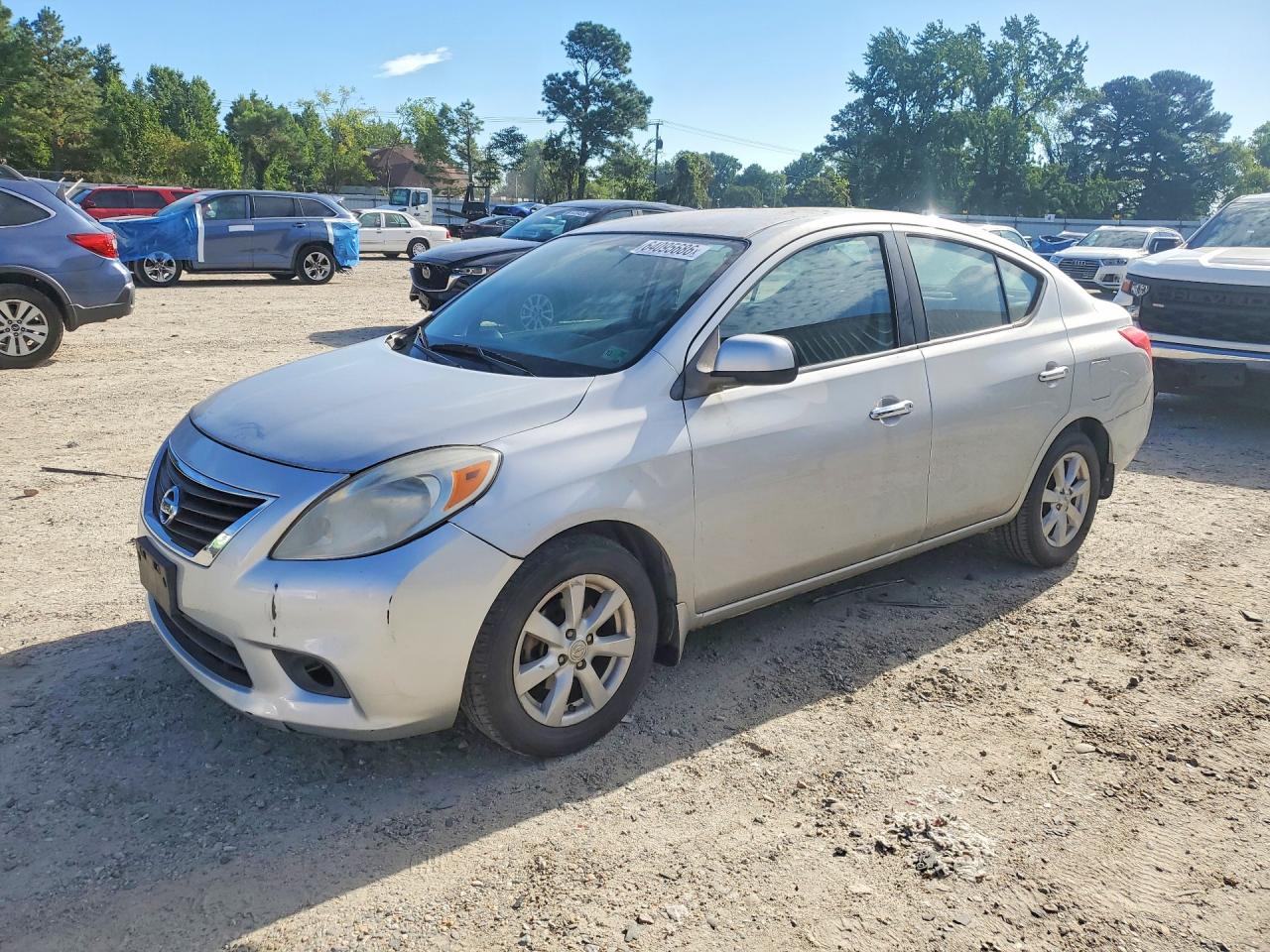 2012 Nissan Versa 1.6 S Silver vin: 3N1CN7AP5CL834794