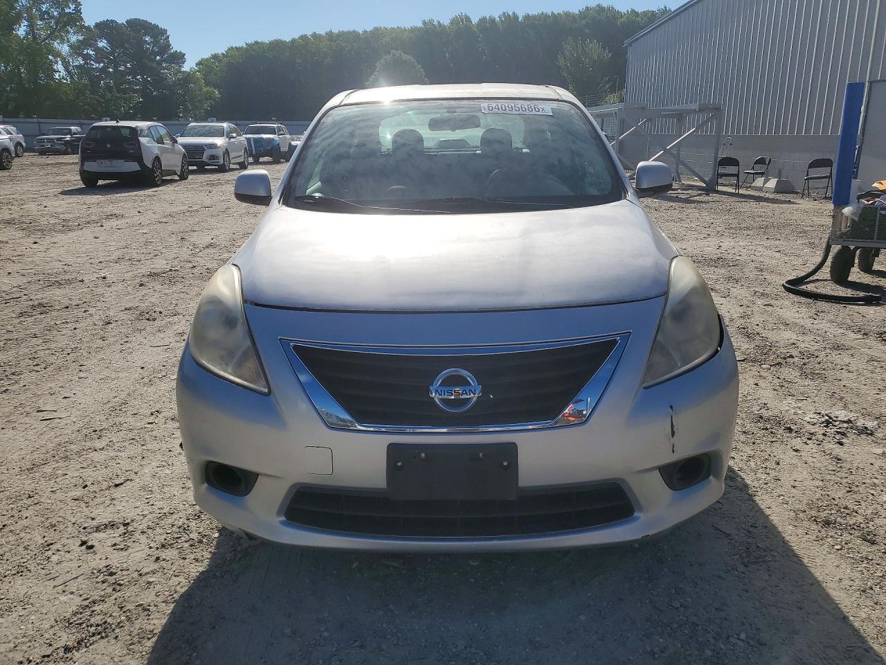 2012 Nissan Versa 1.6 S Silver vin: 3N1CN7AP5CL834794