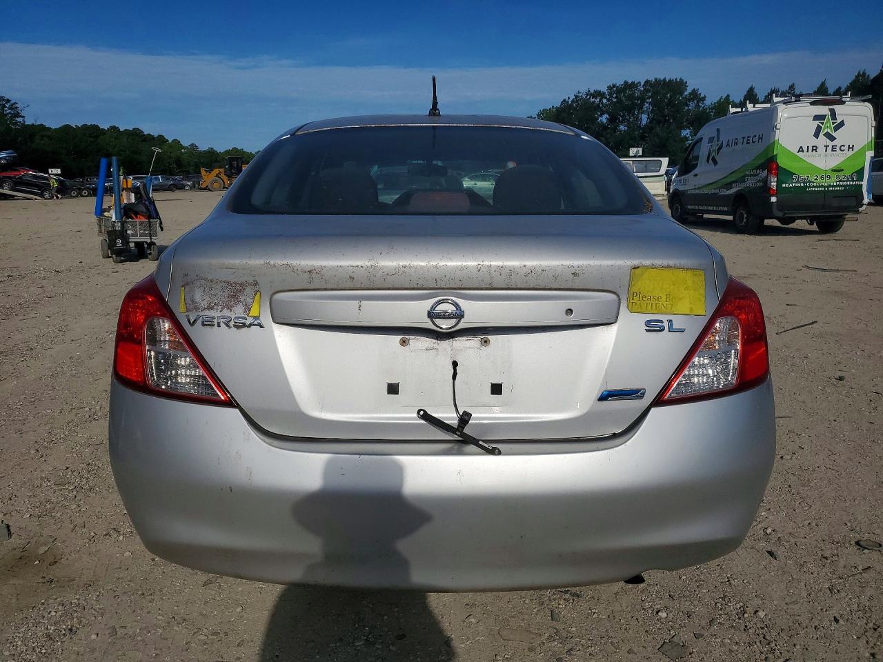 2012 Nissan Versa 1.6 S Silver vin: 3N1CN7AP5CL834794