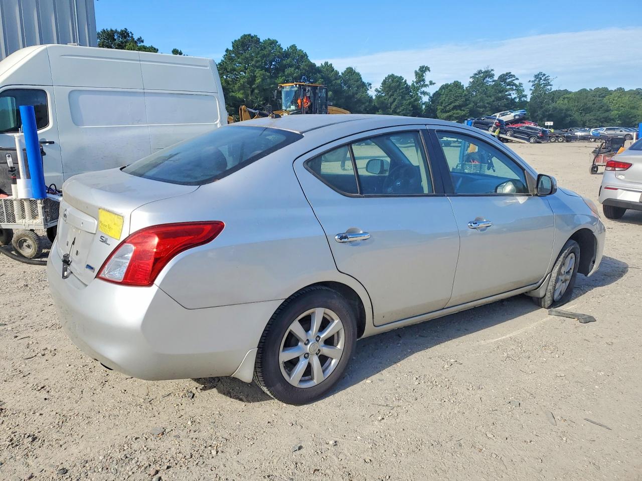 2012 Nissan Versa 1.6 S Silver vin: 3N1CN7AP5CL834794