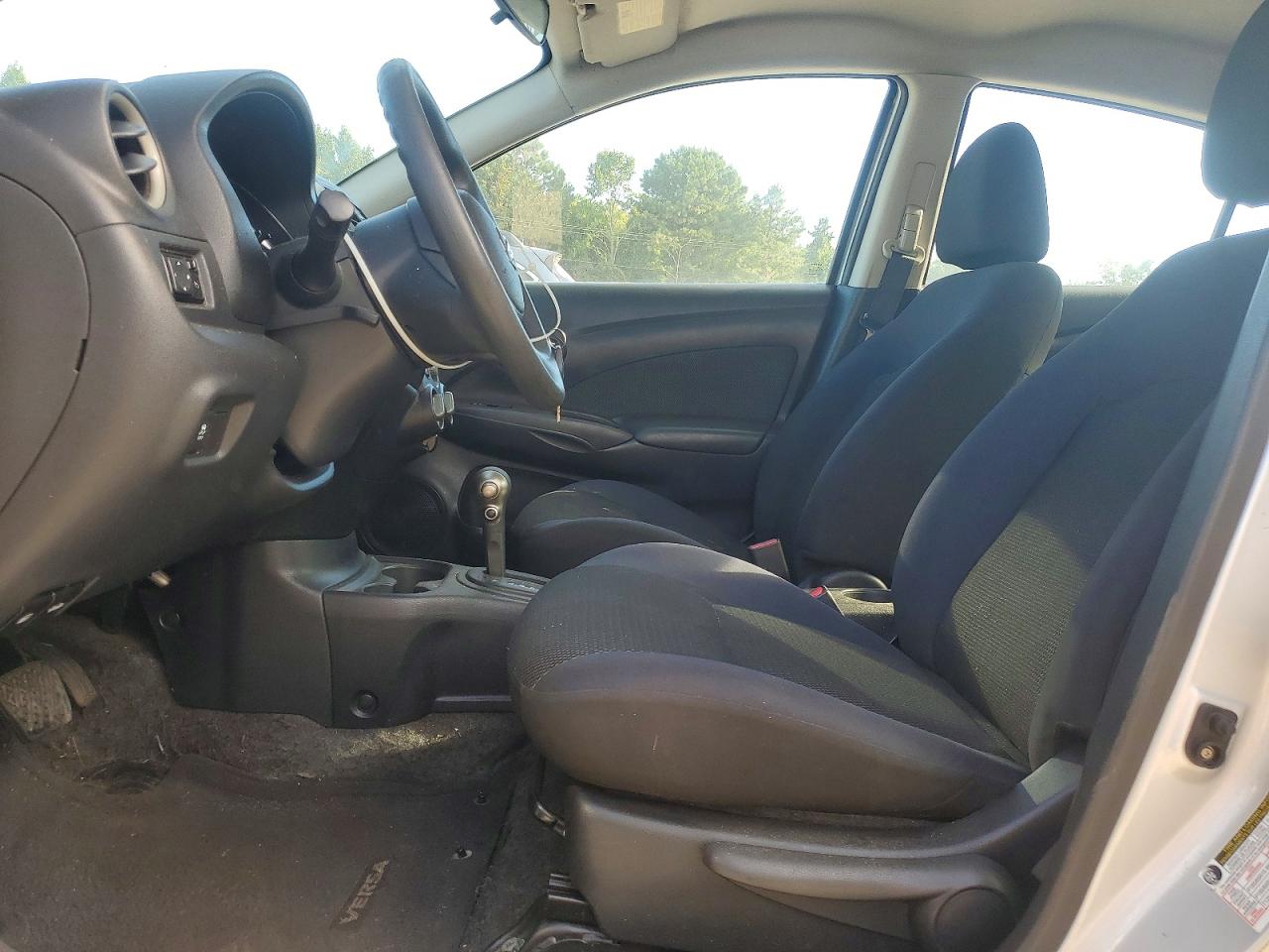 2012 Nissan Versa 1.6 S Silver vin: 3N1CN7AP5CL834794