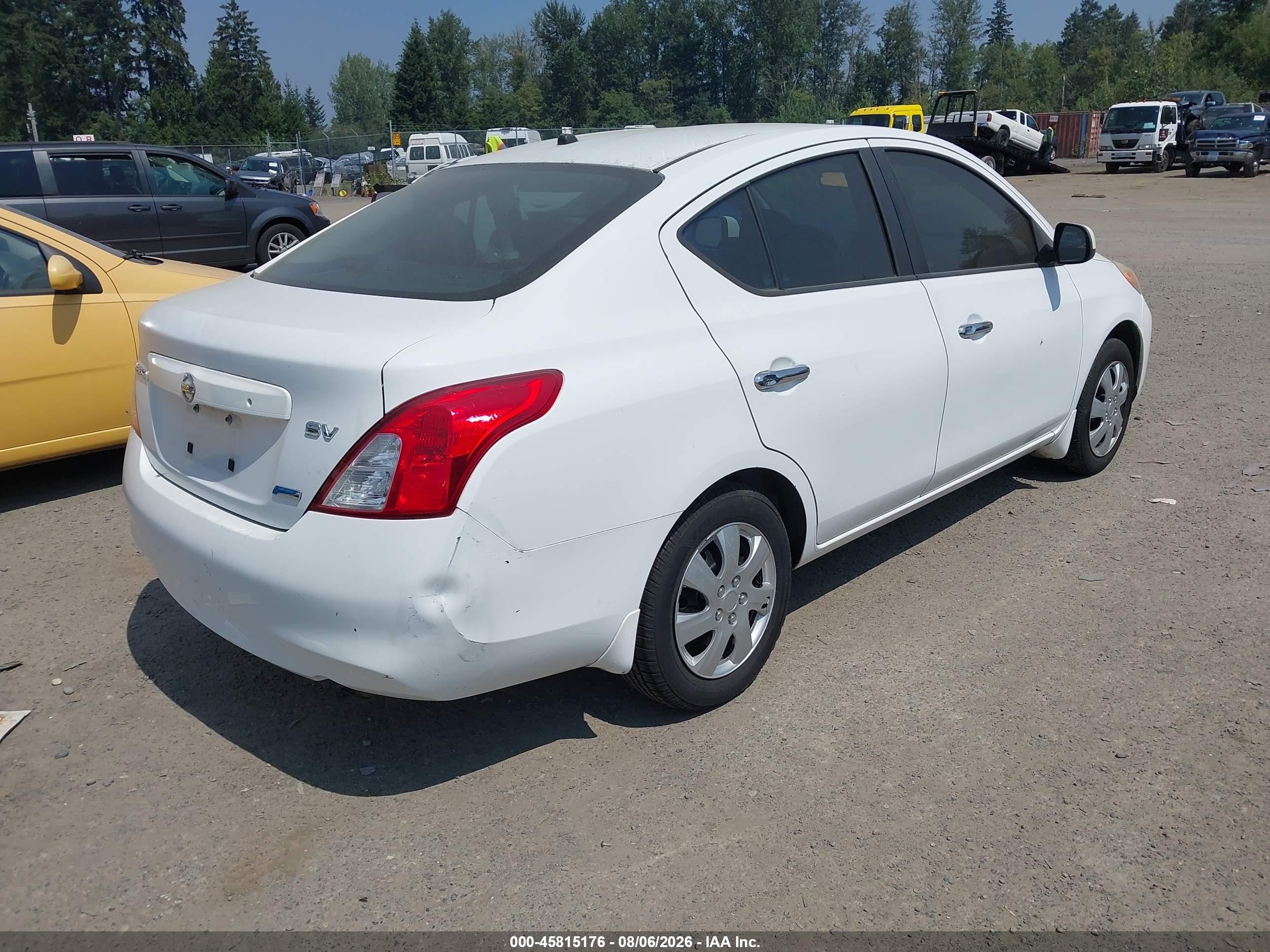2012 Nissan Versa 1.6 Sv White vin: 3N1CN7AP5CL866466