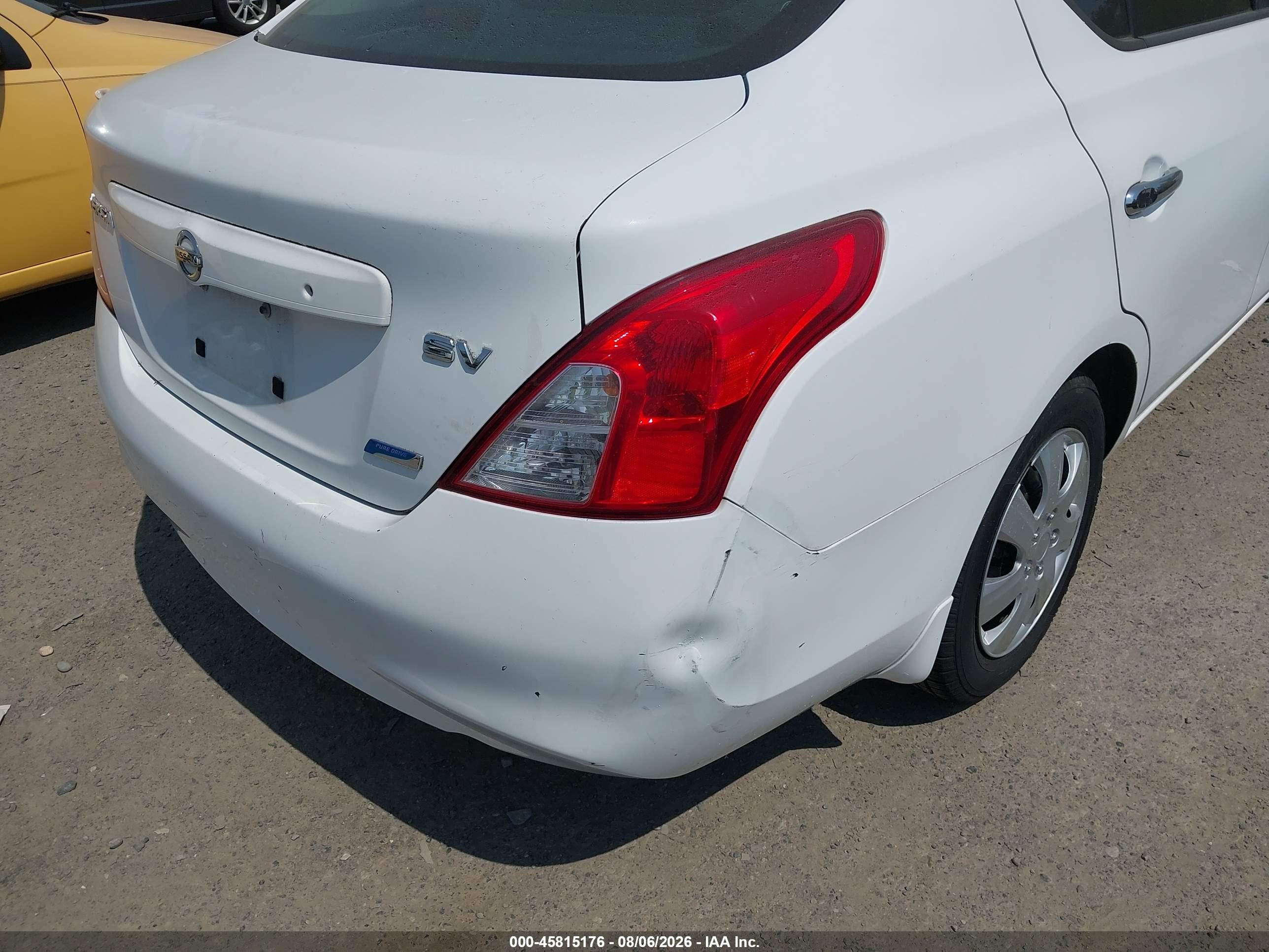 2012 Nissan Versa 1.6 Sv White vin: 3N1CN7AP5CL866466