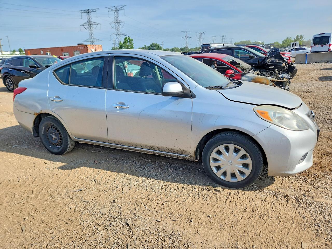 2012 Nissan Versa 1.6 S Silver vin: 3N1CN7AP5CL874731