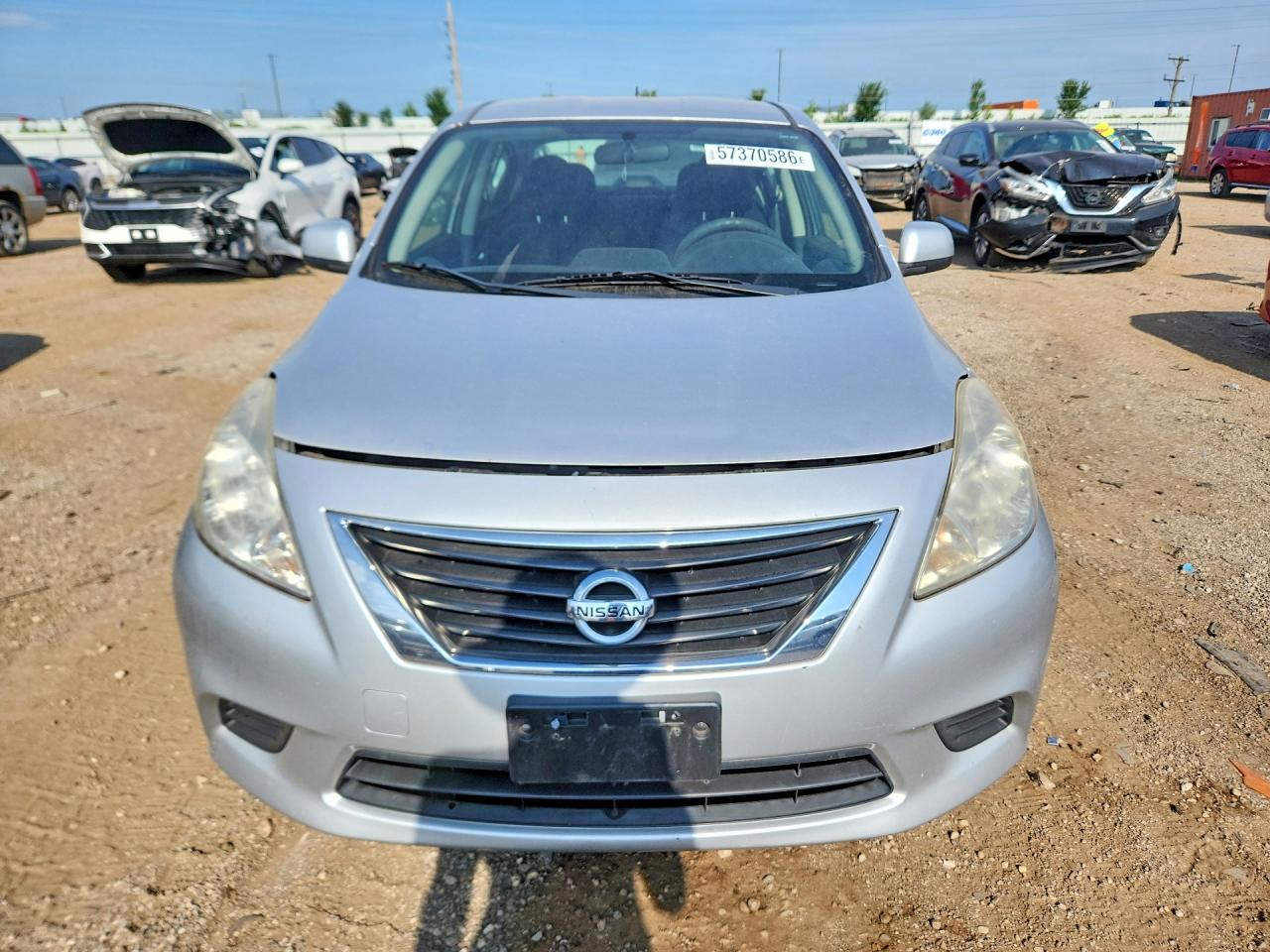 2012 Nissan Versa 1.6 S Silver vin: 3N1CN7AP5CL874731
