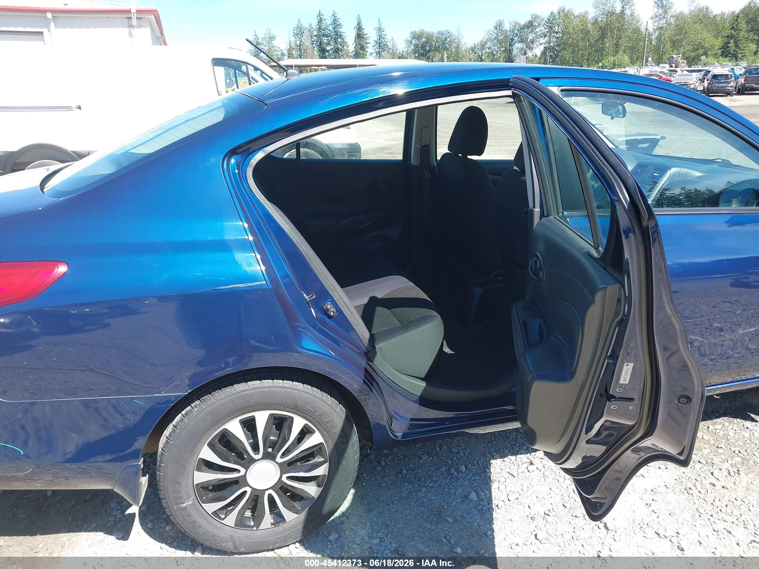 2012 Nissan Versa 1.6 Sv Blue vin: 3N1CN7AP5CL881467