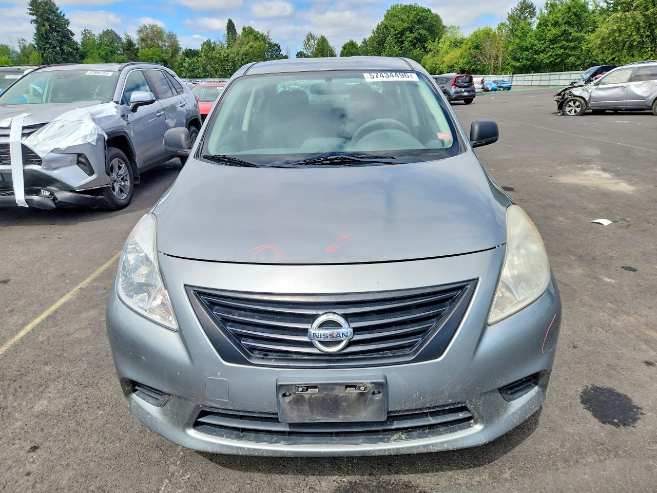 2012 Nissan Versa 1.6 S Silver vin: 3N1CN7AP5CL884479