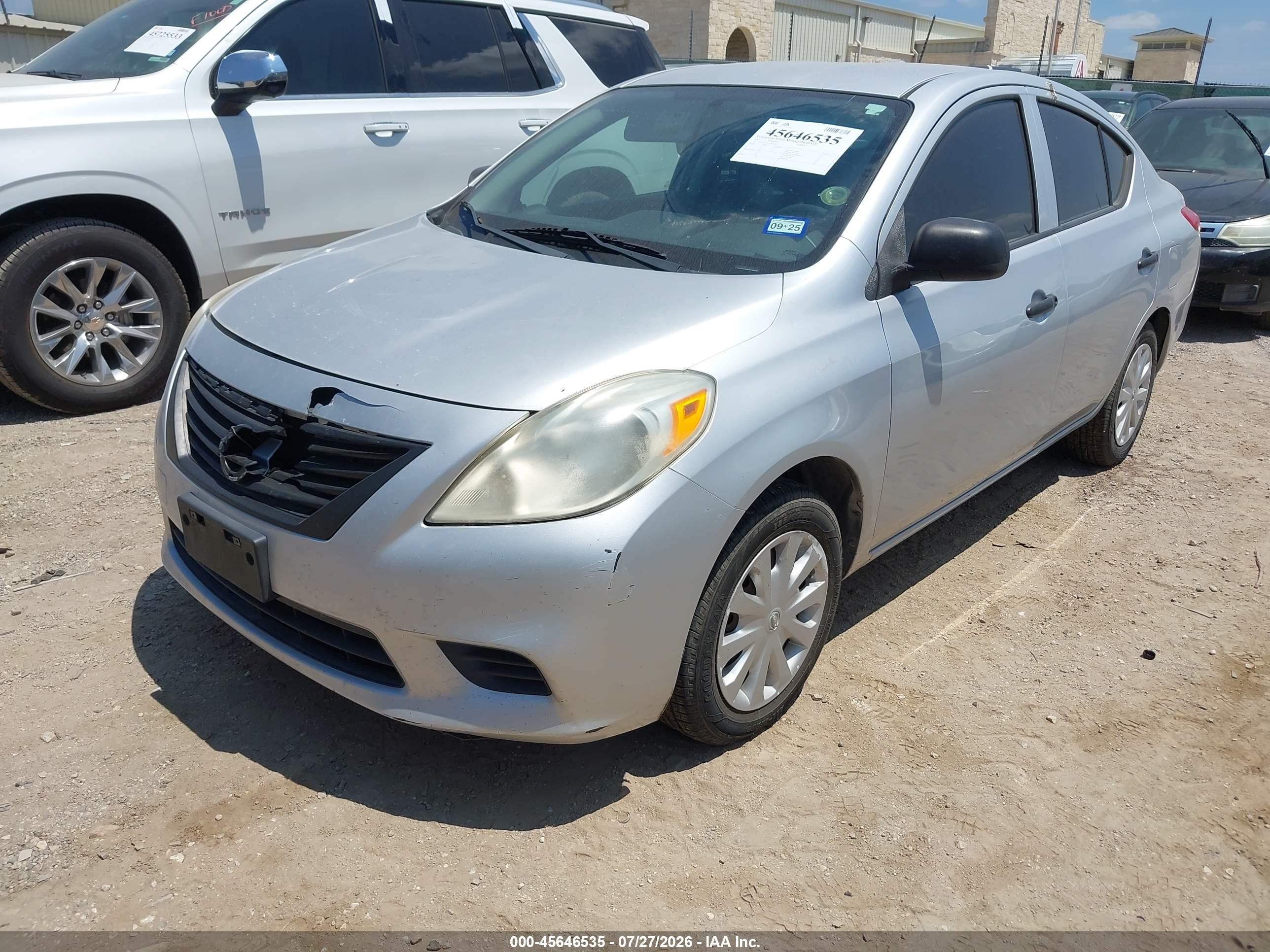 2012 Nissan Versa 1.6 S Silver vin: 3N1CN7AP5CL901362