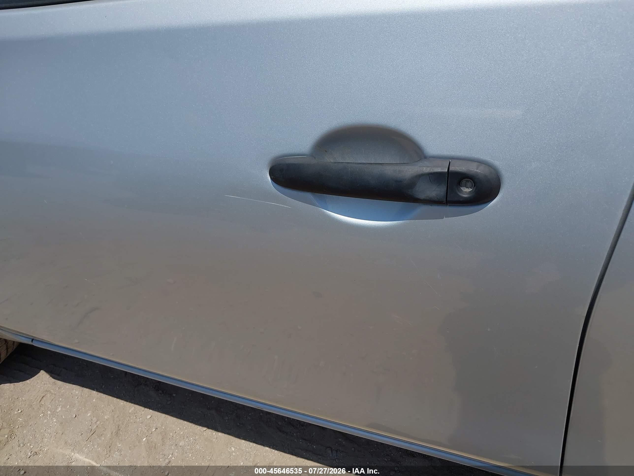 2012 Nissan Versa 1.6 S Silver vin: 3N1CN7AP5CL901362