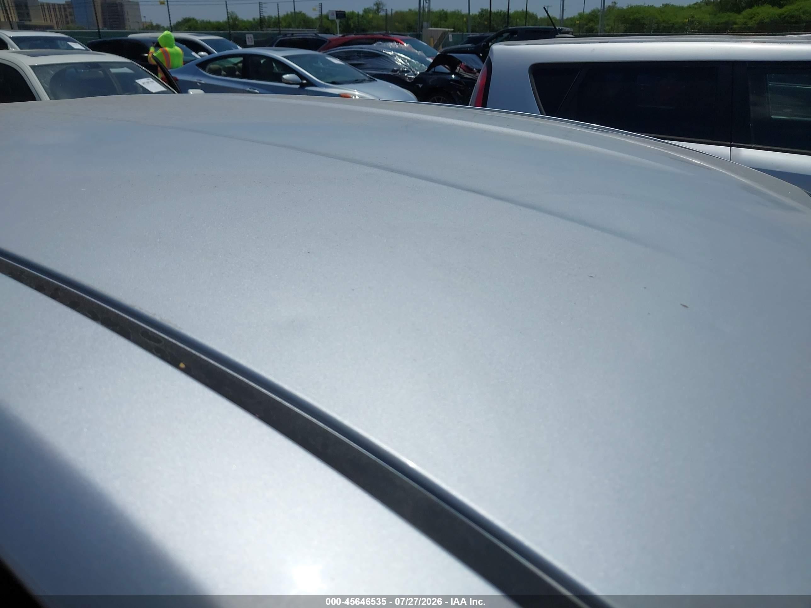 2012 Nissan Versa 1.6 S Silver vin: 3N1CN7AP5CL901362