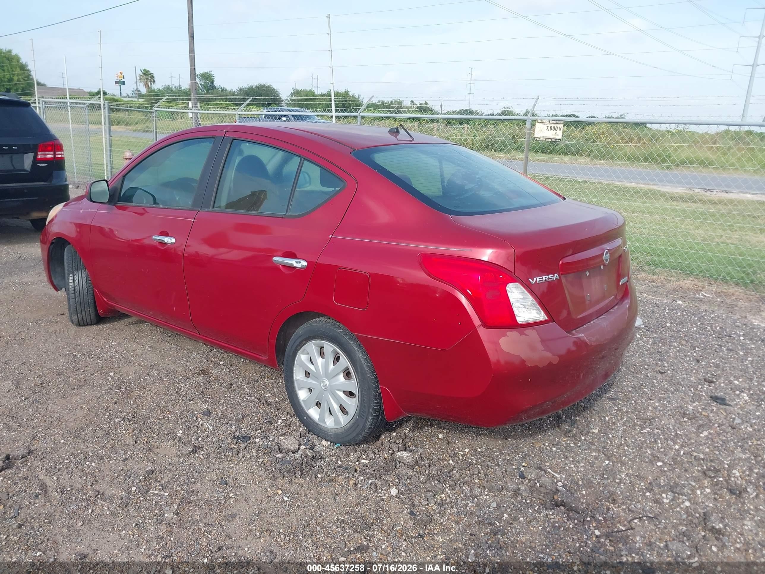 2012 Nissan Versa 1.6 Sv Красный vin: 3N1CN7AP5CL901748