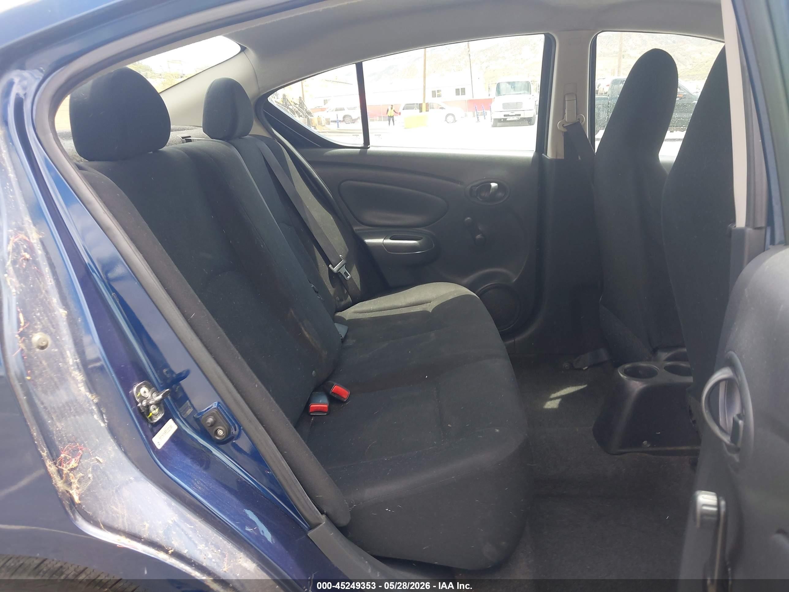 2013 Nissan Versa 1.6 S Blue vin: 3N1CN7AP5DL821464