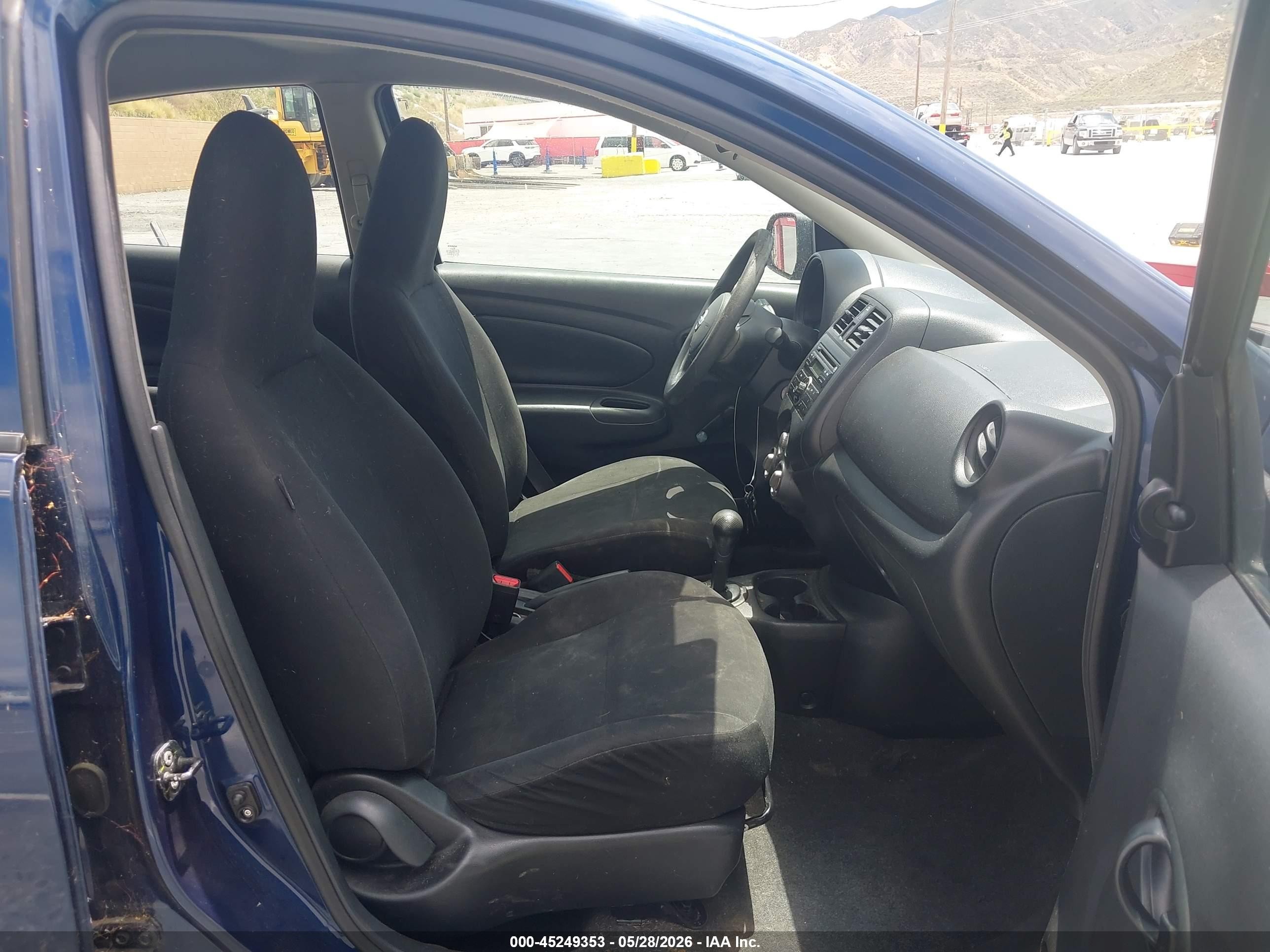 2013 Nissan Versa 1.6 S Blue vin: 3N1CN7AP5DL821464