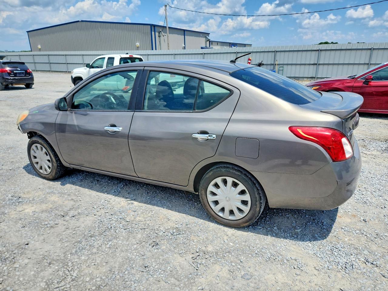 2013 Nissan Versa 1.6 S Gold vin: 3N1CN7AP5DL836336