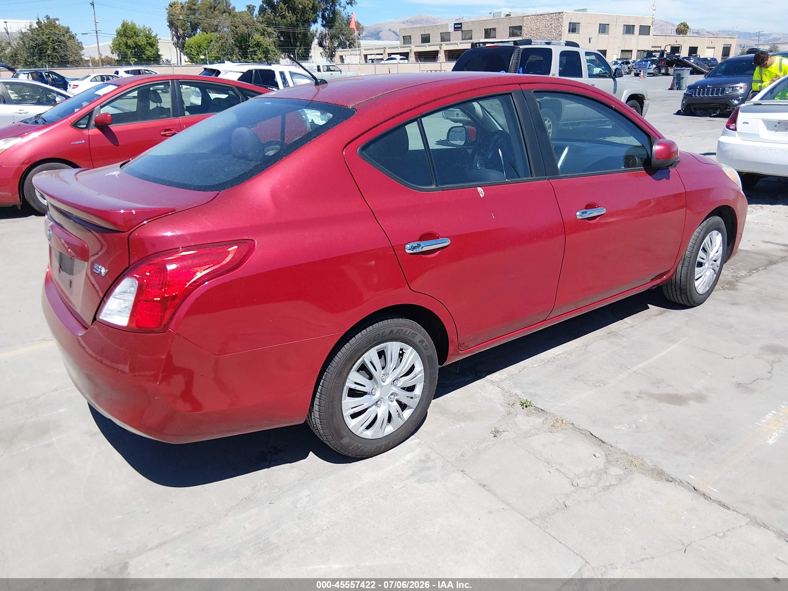 2013 Nissan Versa 1.6 Sv Red vin: 3N1CN7AP5DL852522