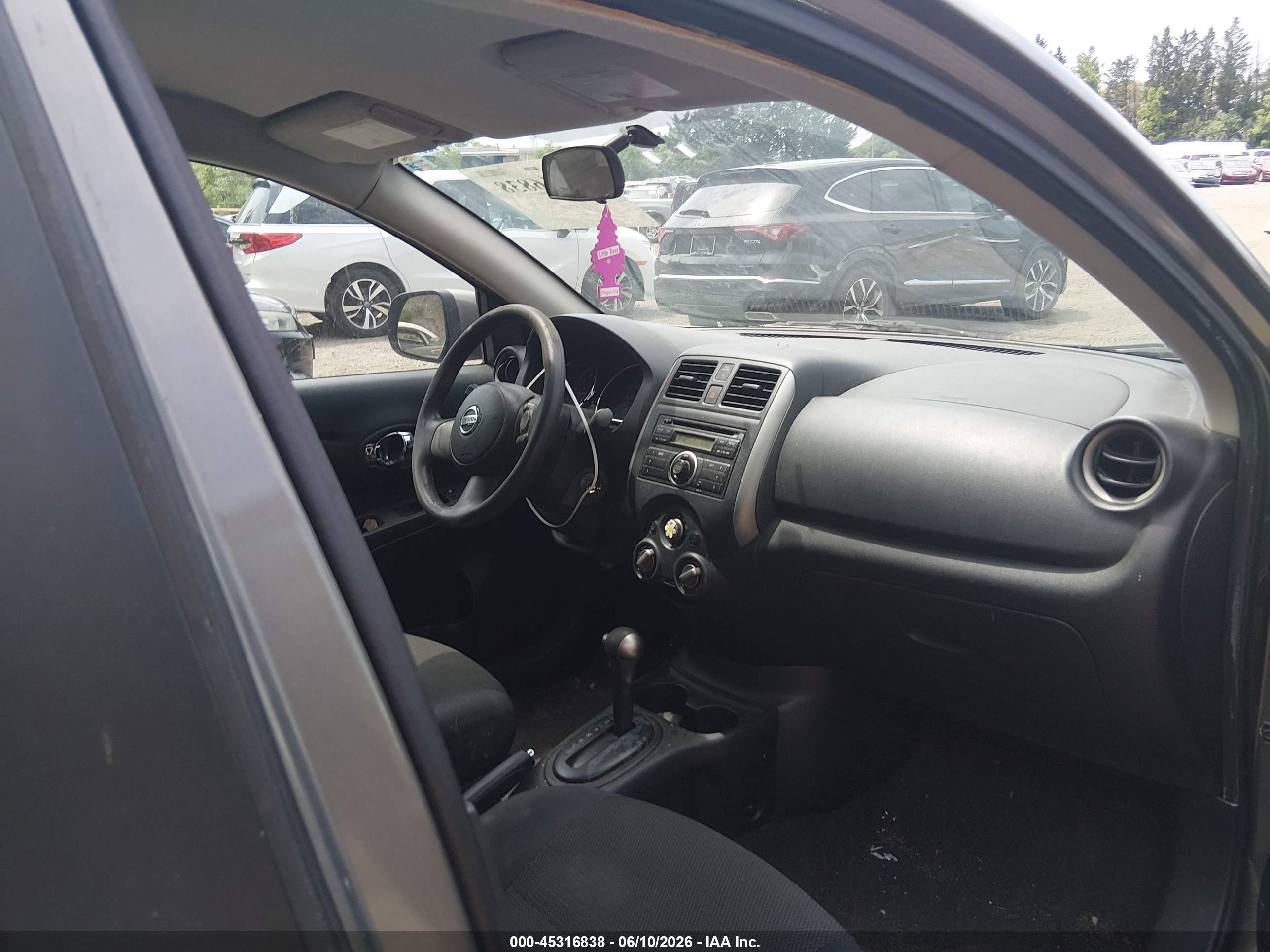 2013 Nissan Versa 1.6 Sv Gray vin: 3N1CN7AP5DL856778