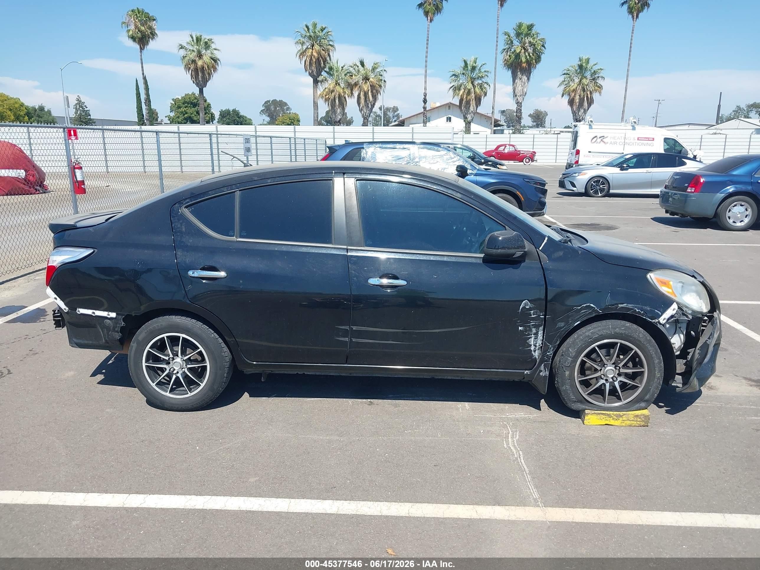2013 Nissan Versa 1.6 Sv Черный vin: 3N1CN7AP5DL859518