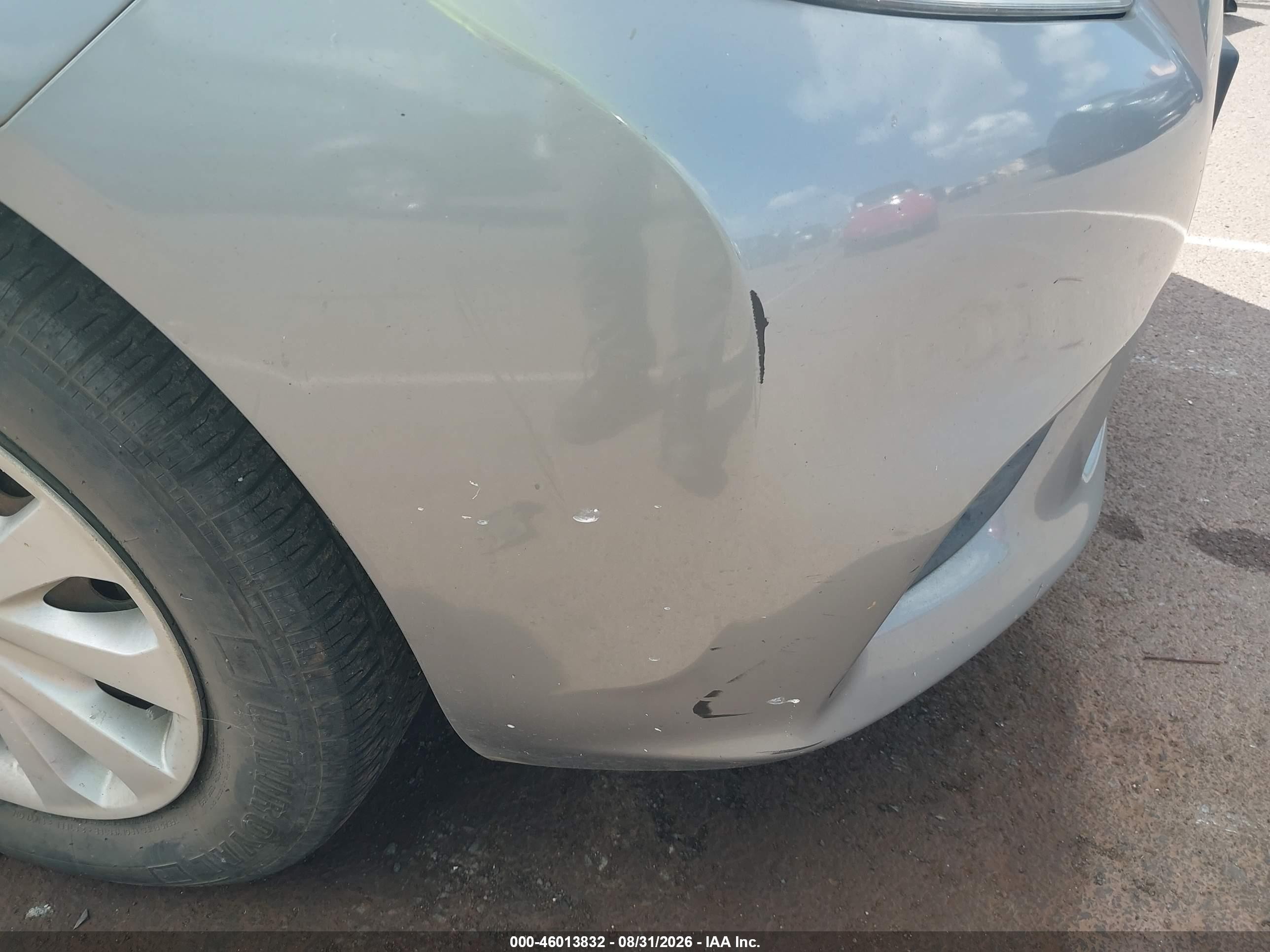 2013 Nissan Versa 1.6 S+ Silver vin: 3N1CN7AP5DL892678