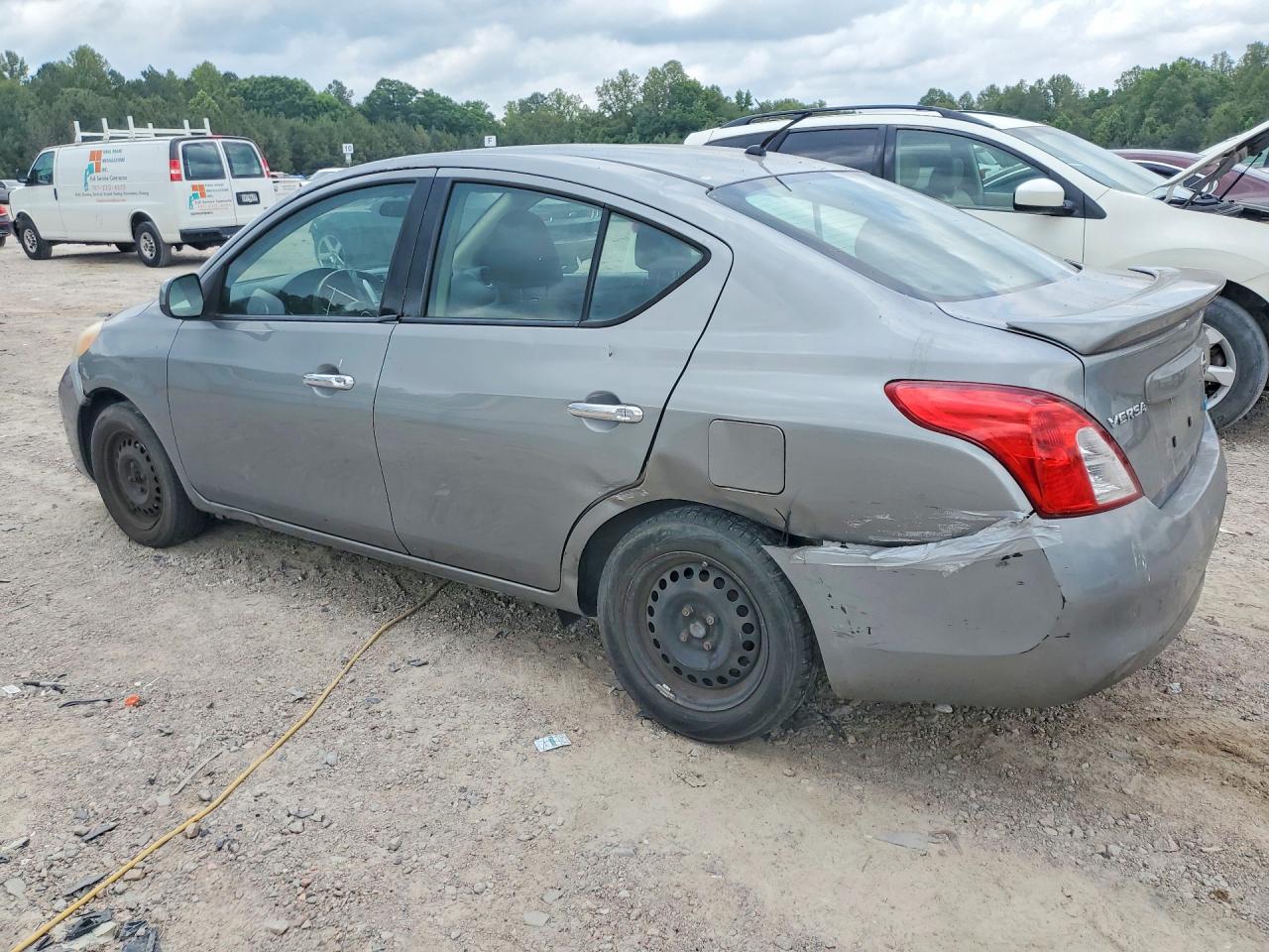 2014 Nissan Versa 1.6 Sv Silver vin: 3N1CN7AP5EK457053
