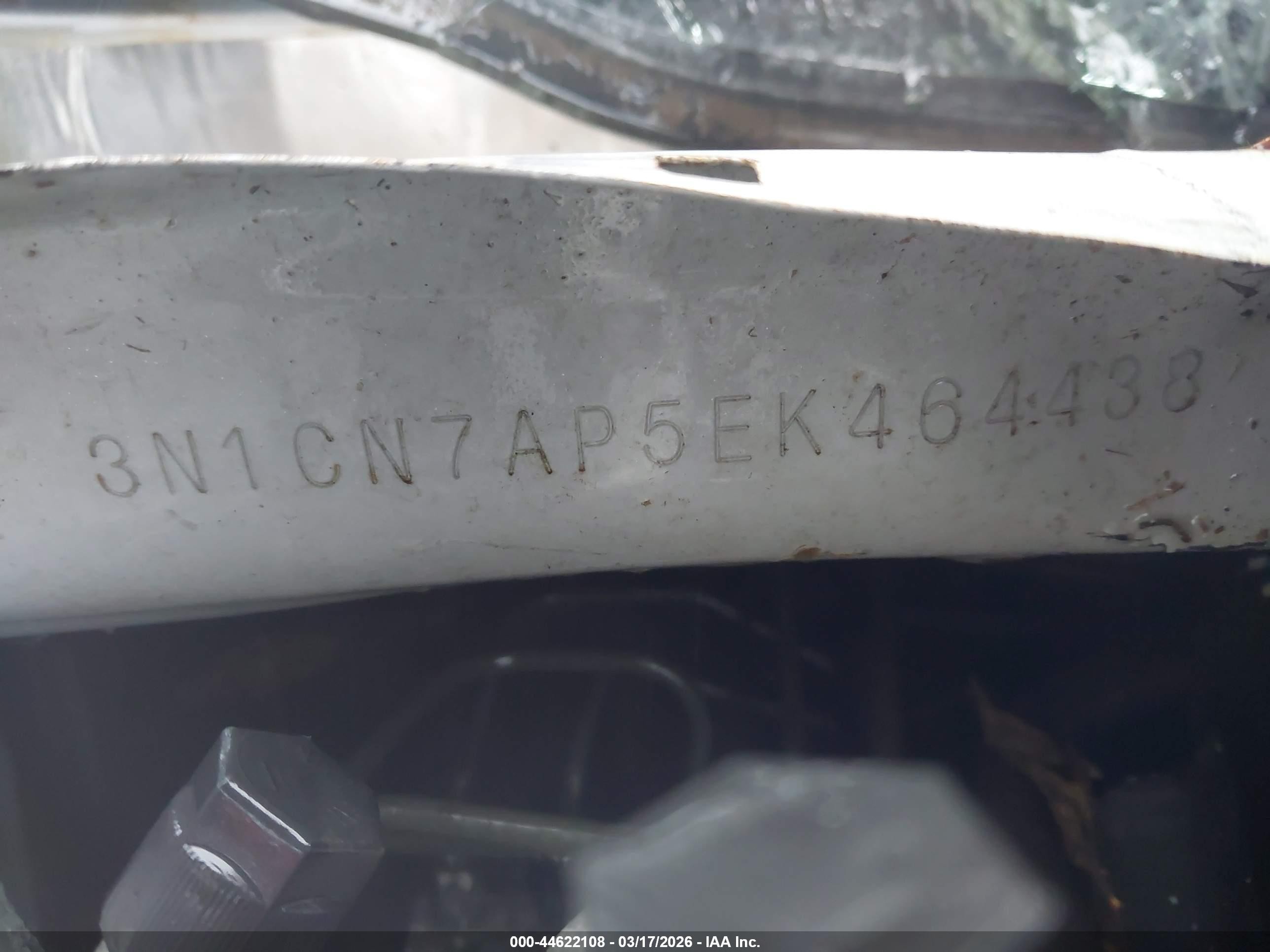 2014 Nissan Versa 1.6 S/1.6 S+/1.6 Sl/1.6 Sv Silver vin: 3N1CN7AP5EK464438
