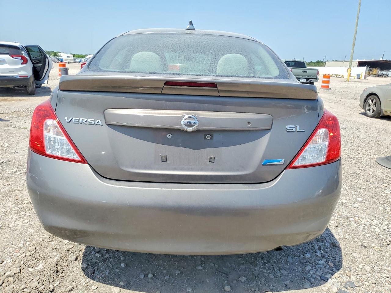 2014 Nissan Versa 1.6 S Gray vin: 3N1CN7AP5EL809915