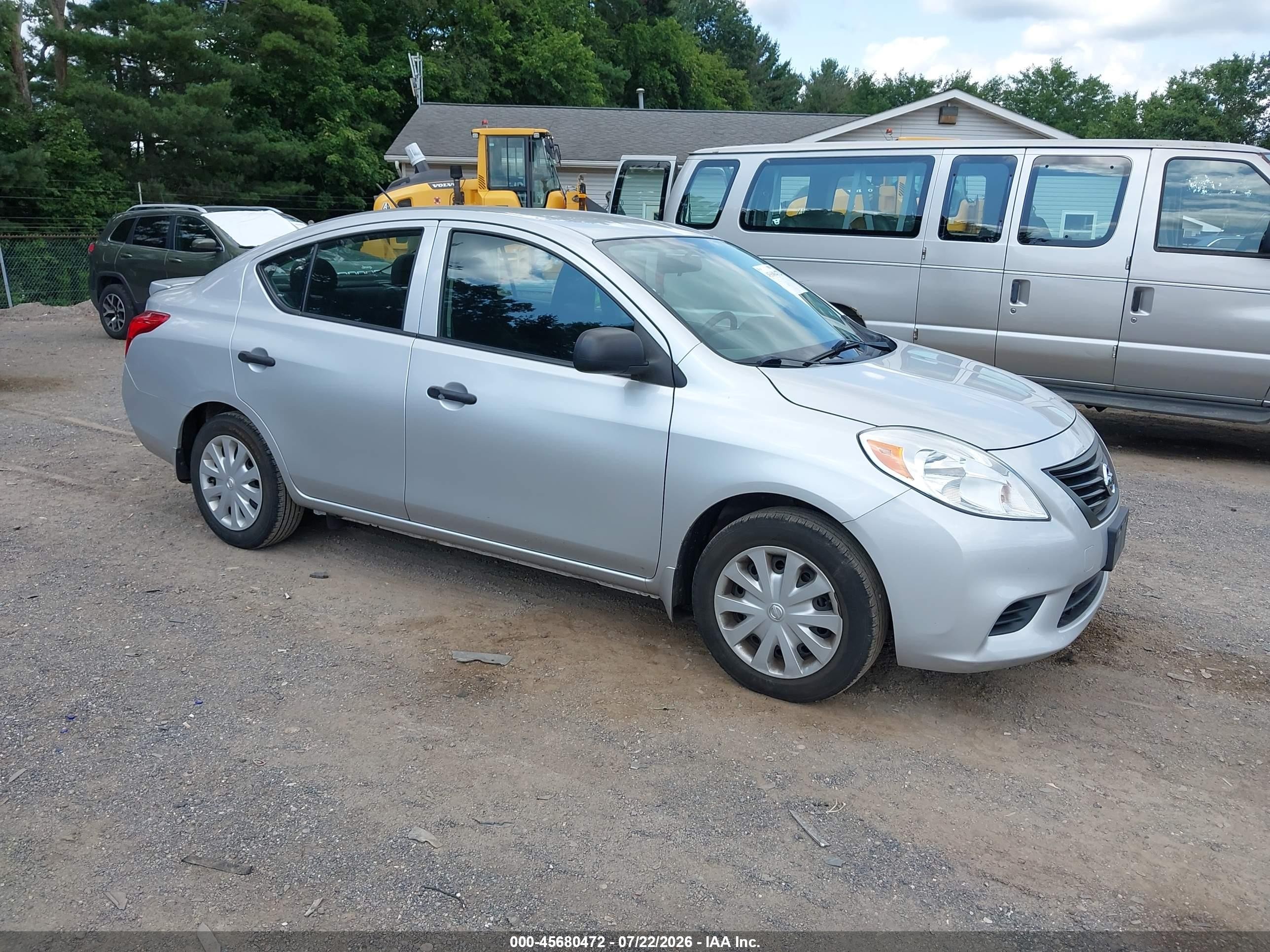 2014 Nissan Versa 1.6 S+ Silver vin: 3N1CN7AP5EL819490
