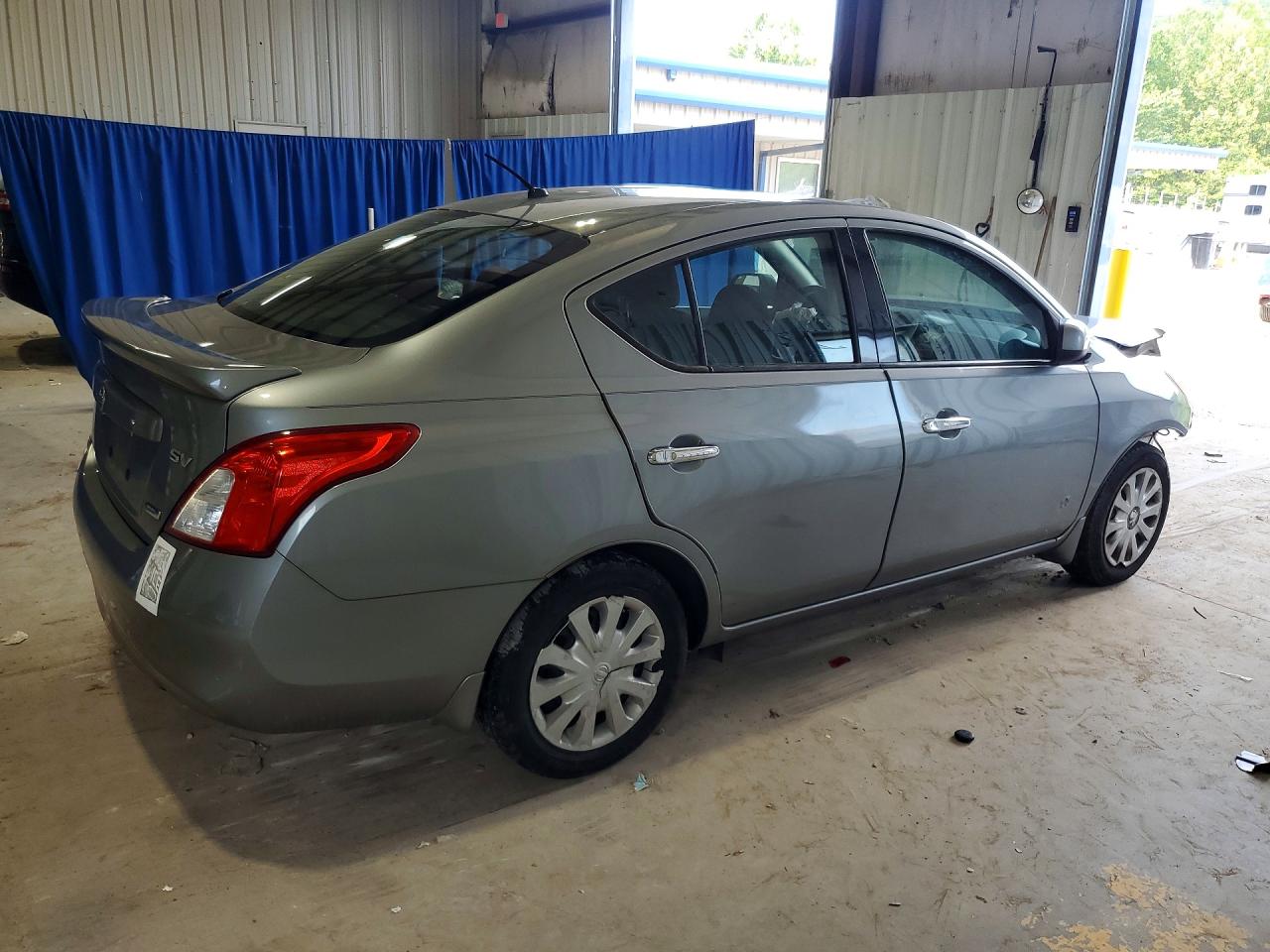 2014 Nissan Versa 1.6 S Gray vin: 3N1CN7AP5EL825449
