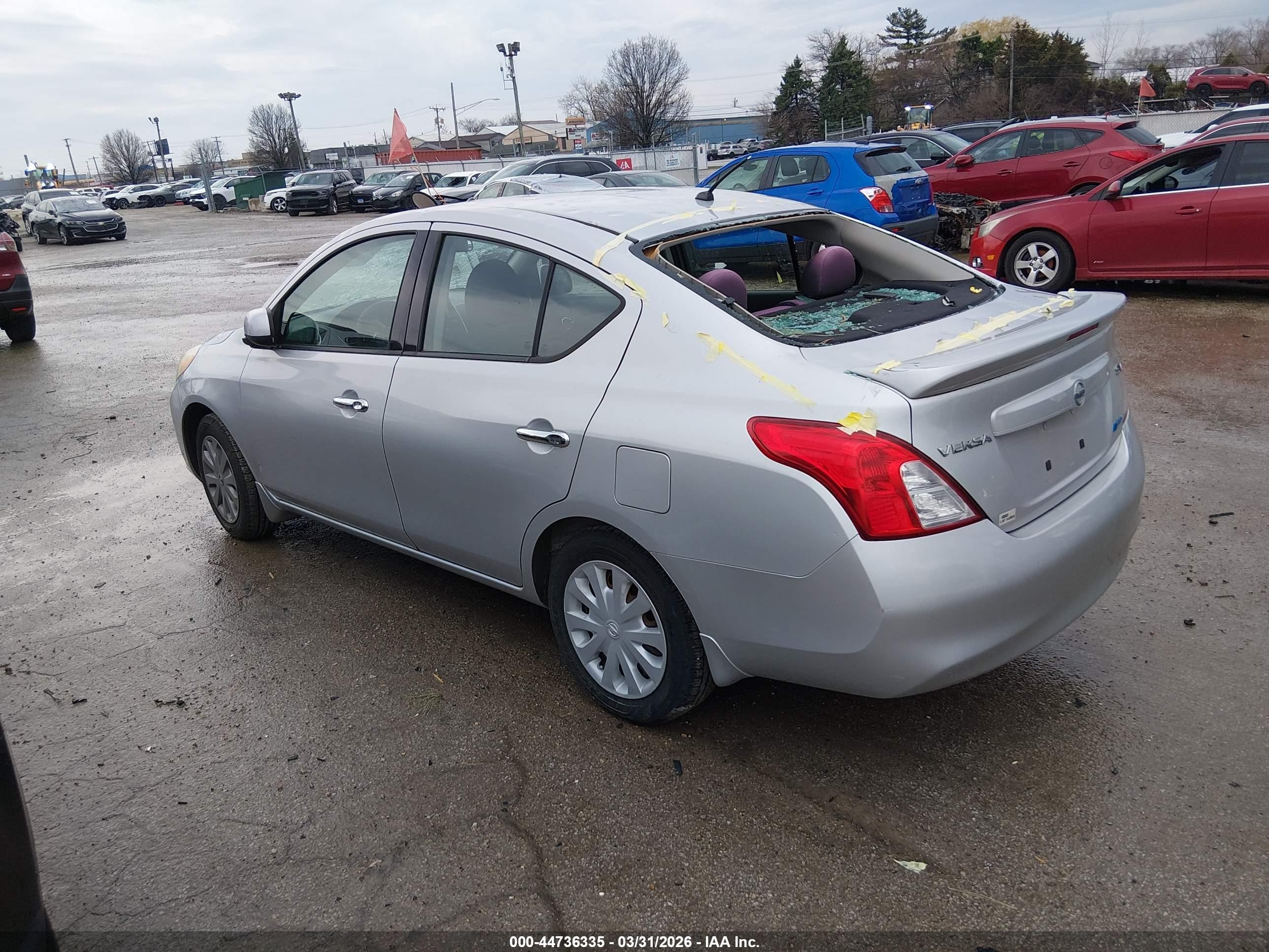 2014 Nissan Versa 1.6 Sv Silver vin: 3N1CN7AP5EL830084