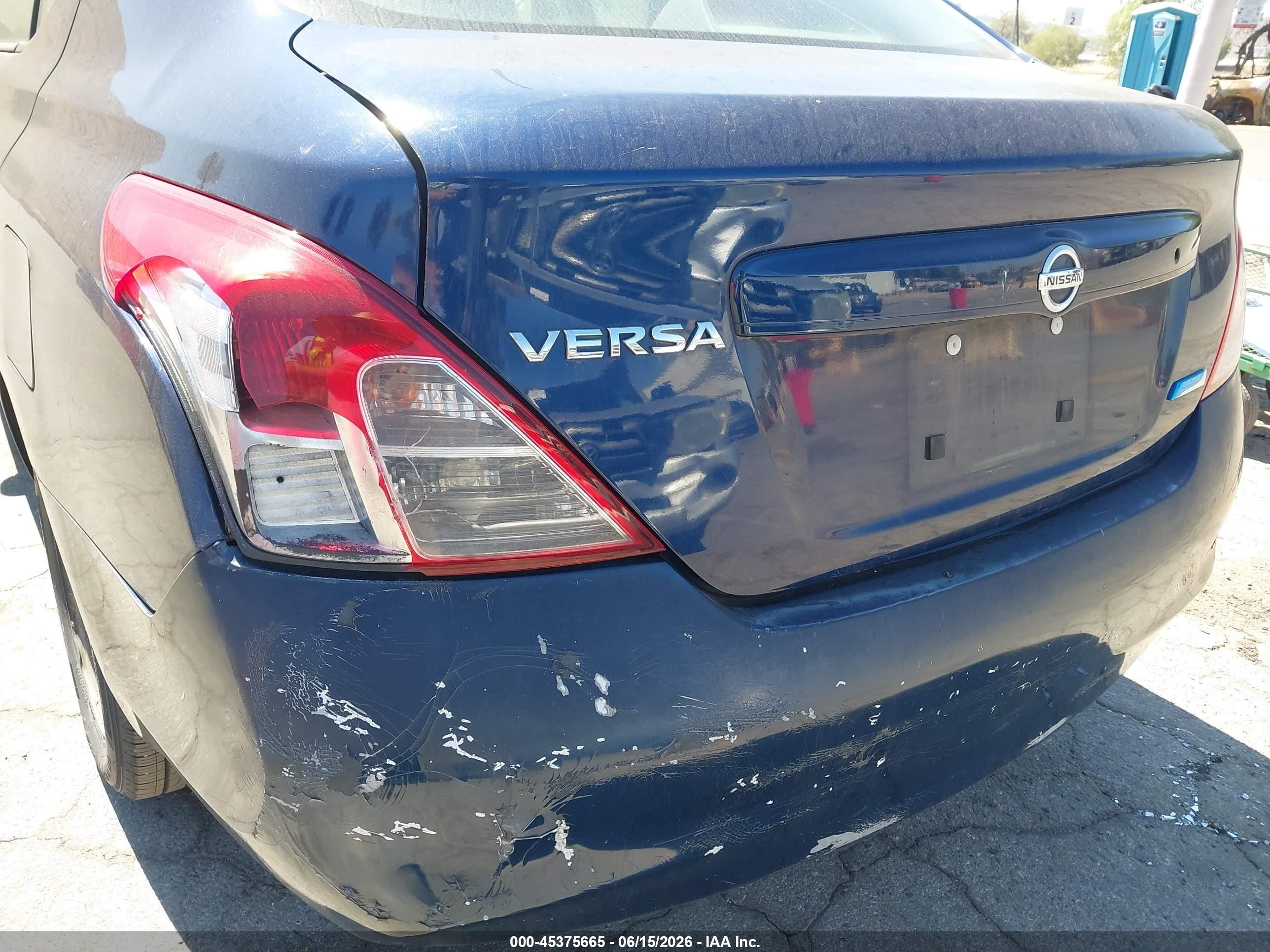 2014 Nissan Versa 1.6 S Синий vin: 3N1CN7AP5EL832868