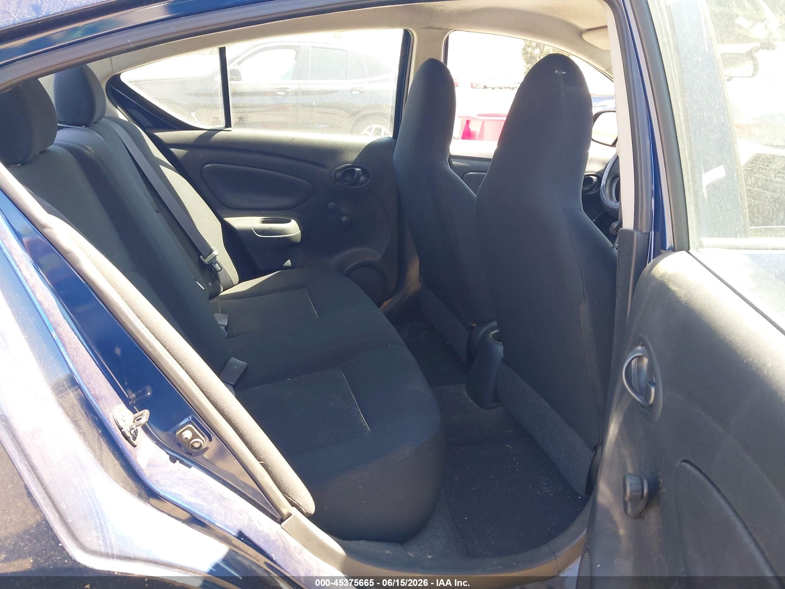 2014 Nissan Versa 1.6 S Синий vin: 3N1CN7AP5EL832868