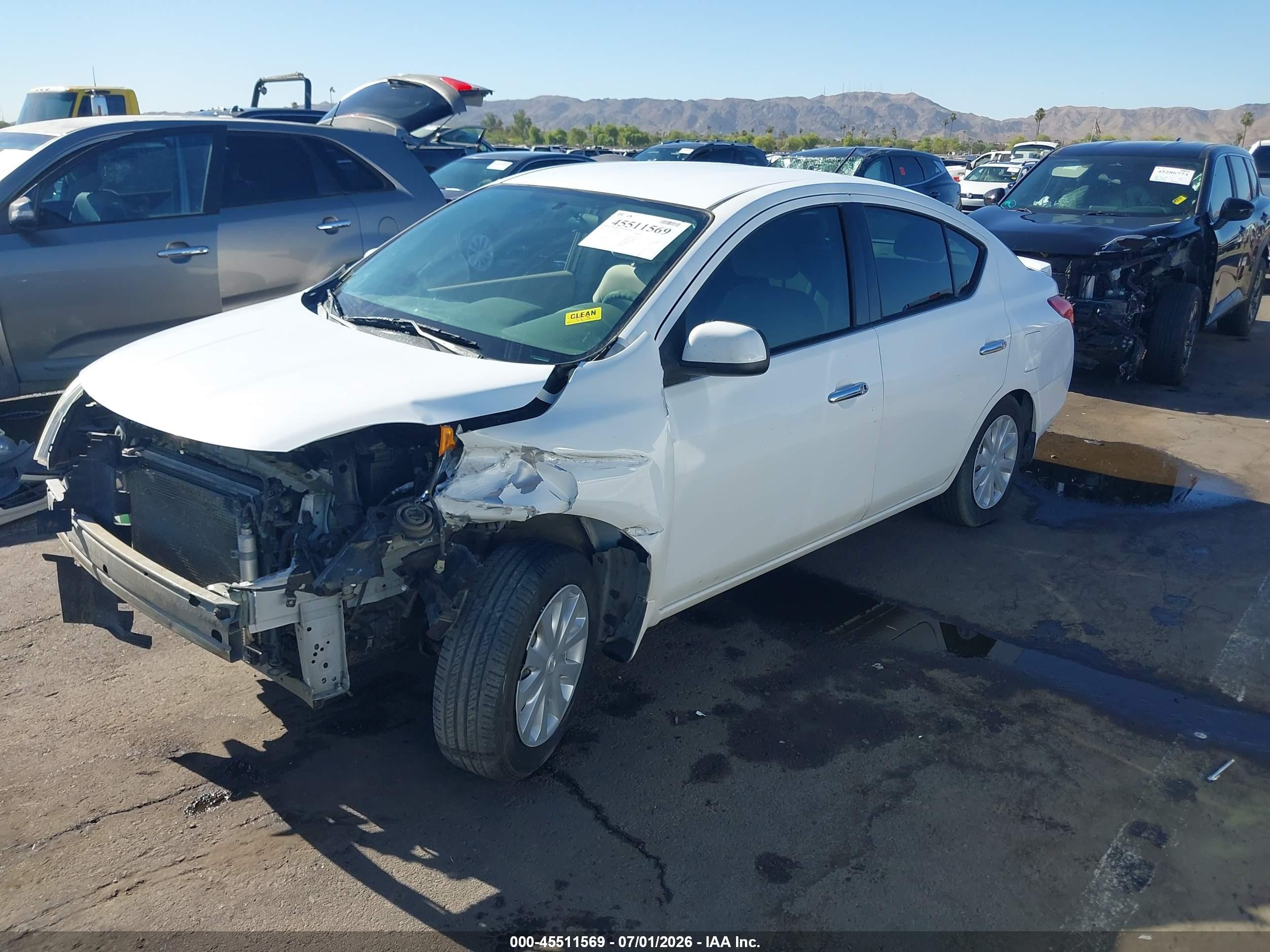 2014 Nissan Versa 1.6 Sv Белый vin: 3N1CN7AP5EL873050