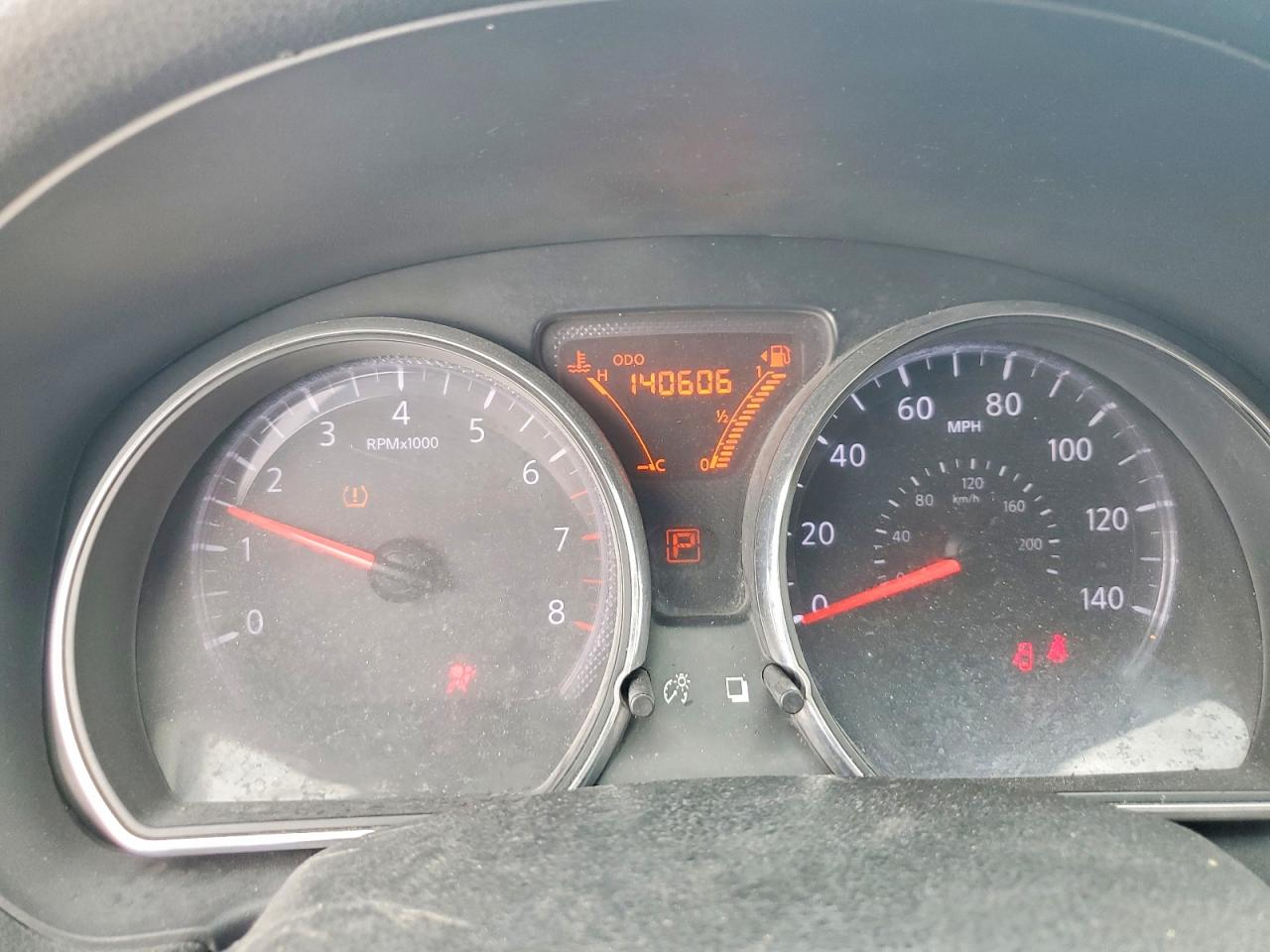 2014 Nissan Versa Silver vin: 3N1CN7AP5EL875669